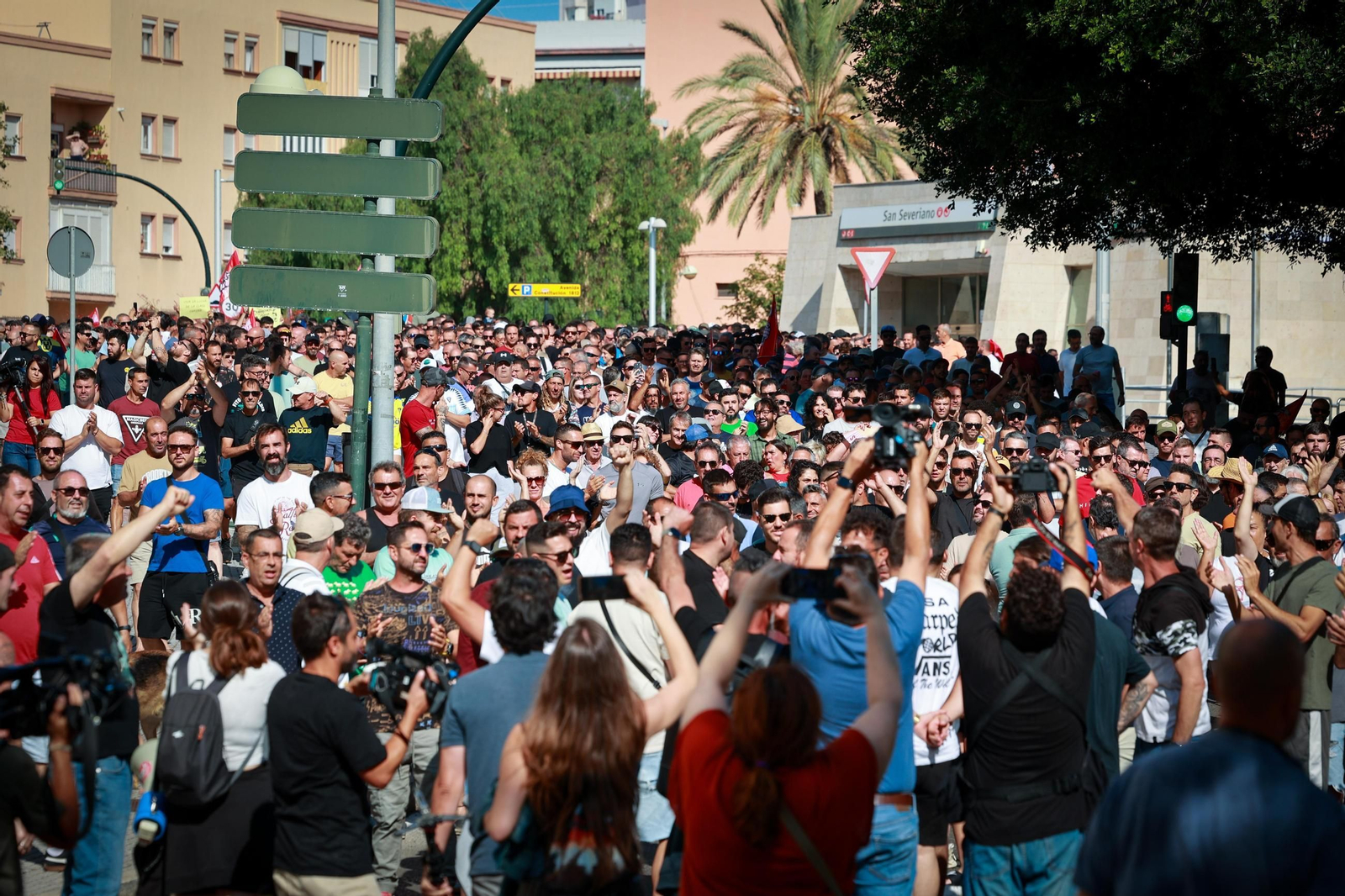 Imagen de la manifestación de este miércoles hacia el FEMCA