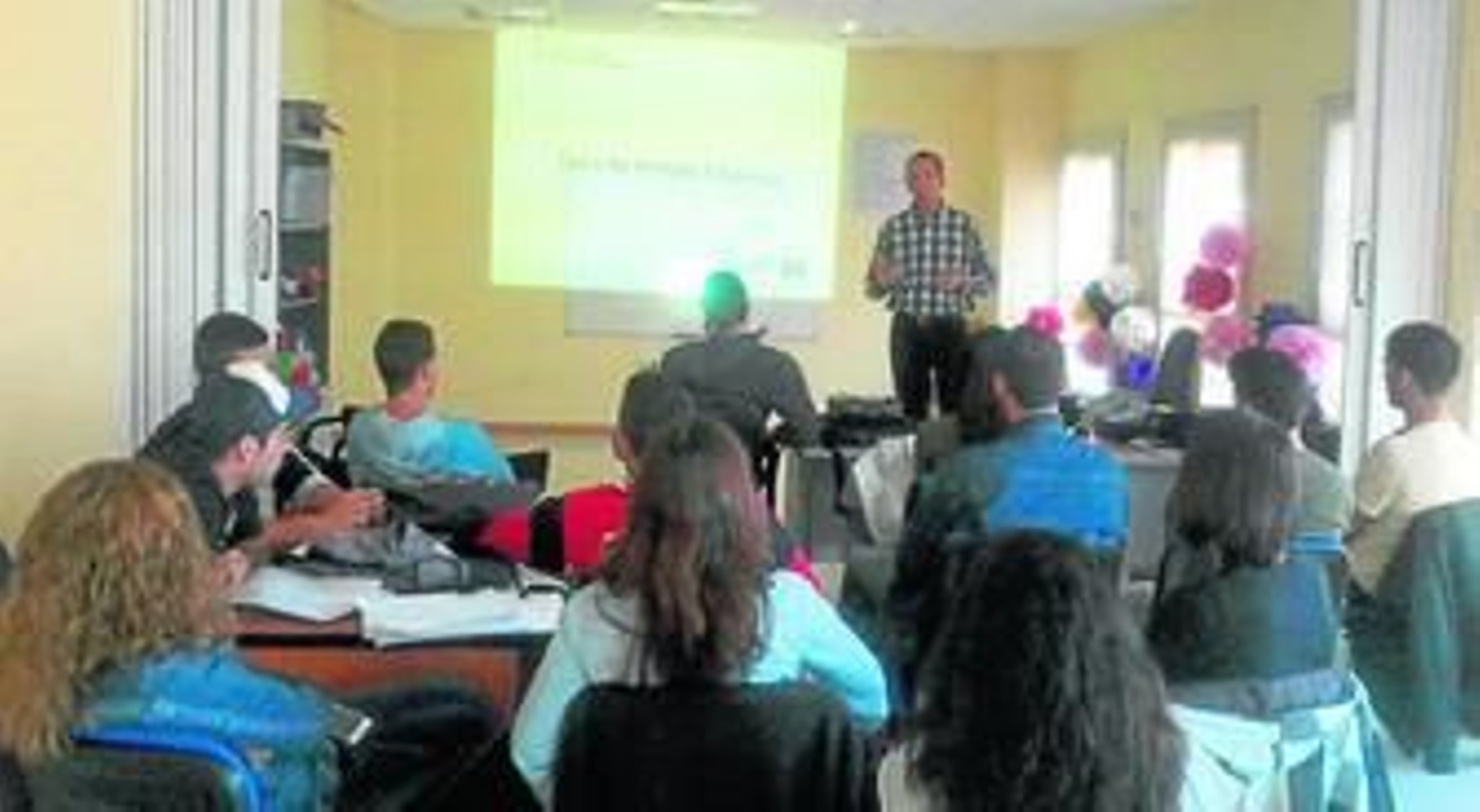 El año pasado se impartieron 15 jornadas formativas para desempleados y emprendedores.