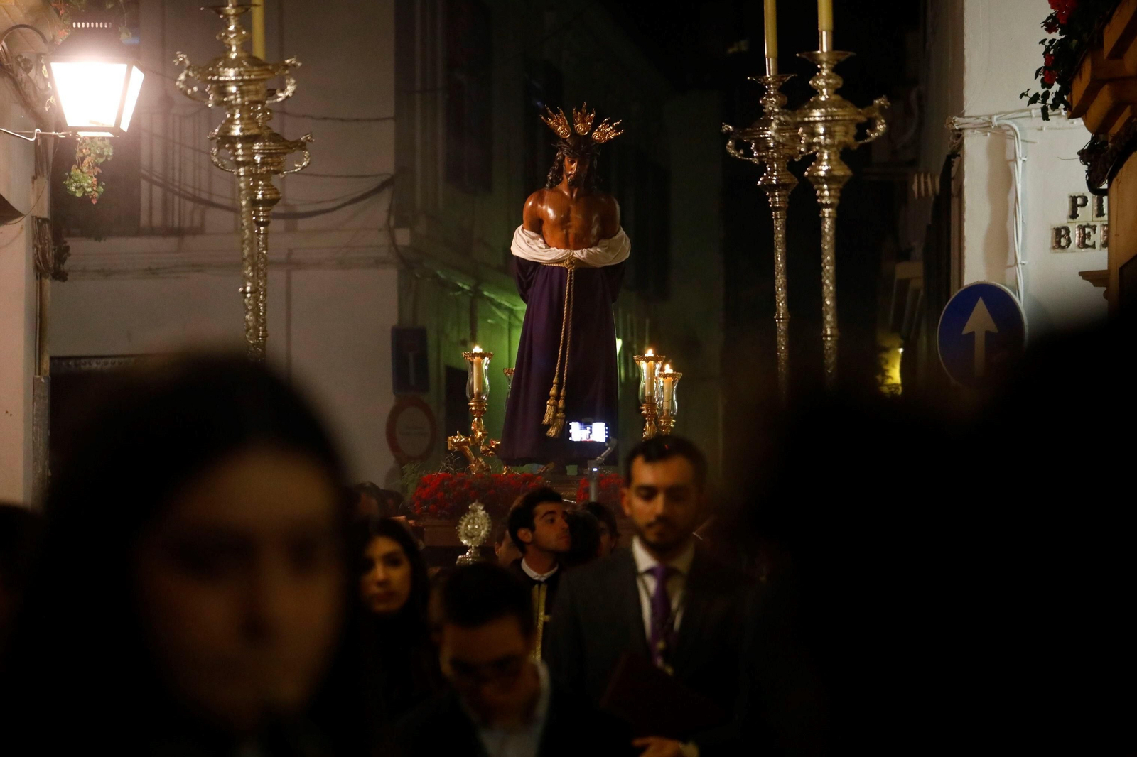 El Vía Crucis del Señor de las Penas de Córdoba, en imágenes.