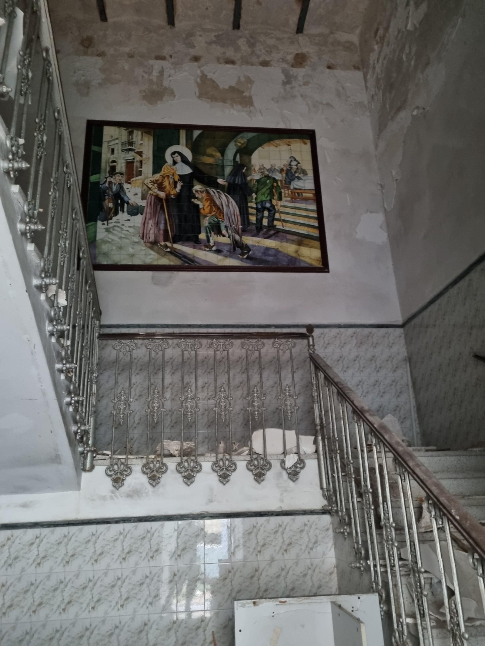 Fotos del ruinoso estado del asilo San José en Algeciras