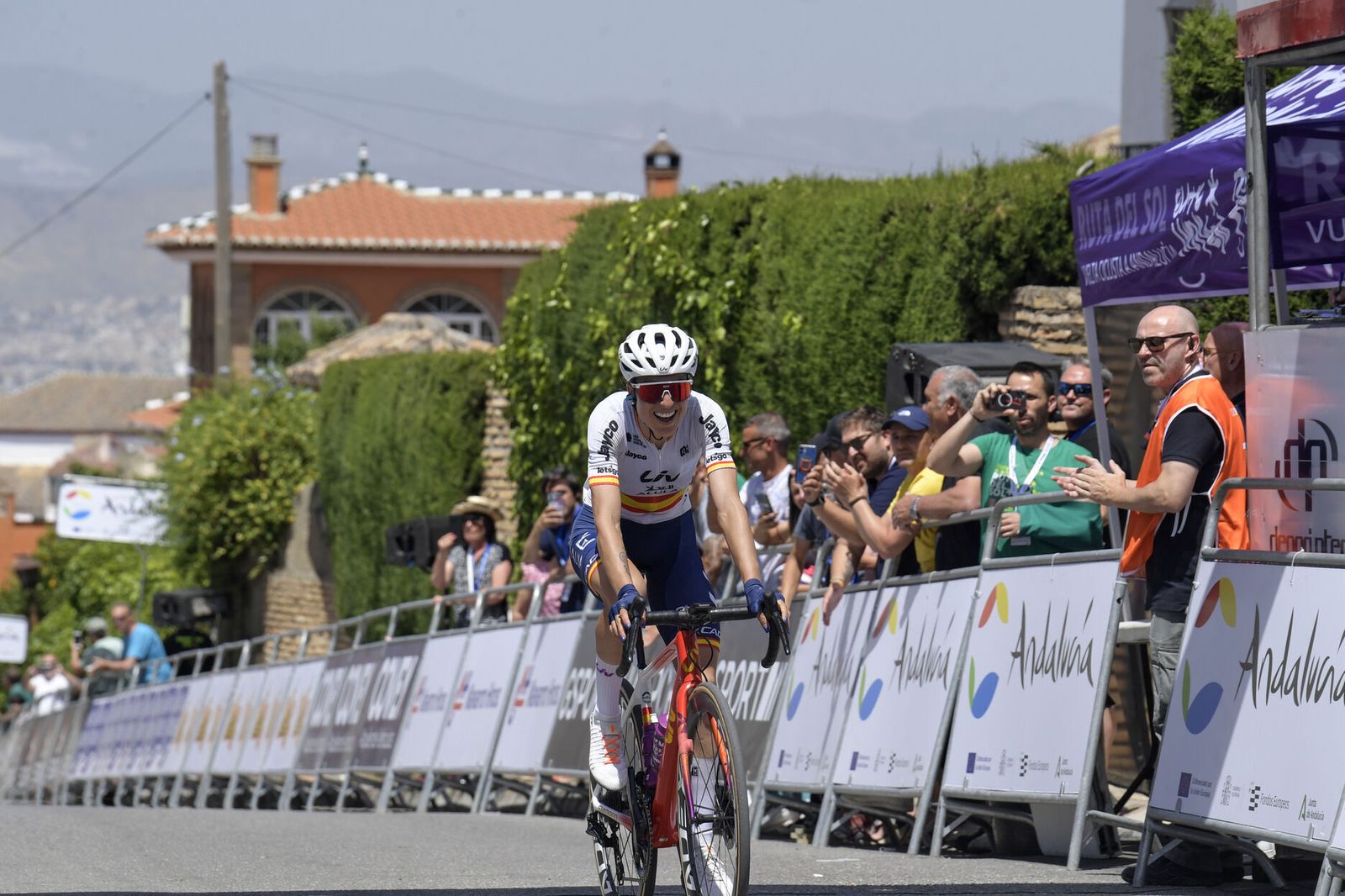 Las mejores imágenes de la segunda etapa de la Vuelta Andalucía Elite Women