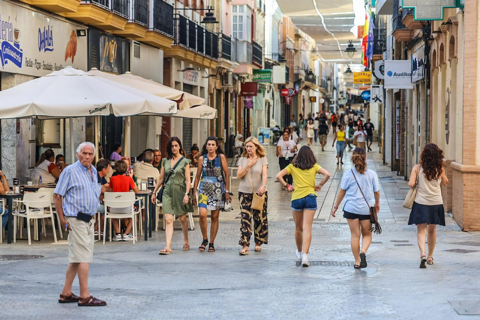Imágenes del ambiente por el centro en la tarde del lunes