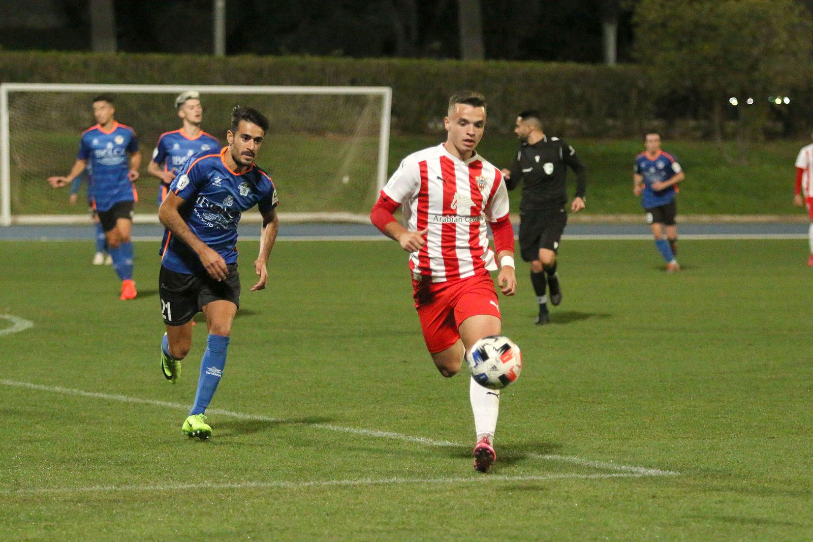 Hacerse fuerte en zona 'play off', prioridad del Almería B
