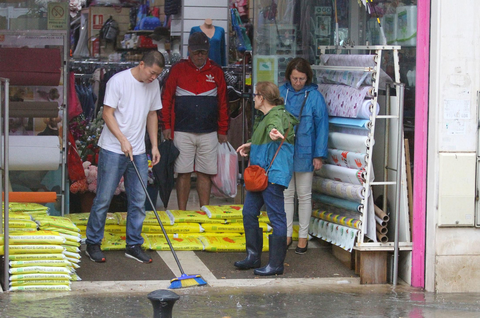 Imágenes del temporal de lluvia en Huelva.
