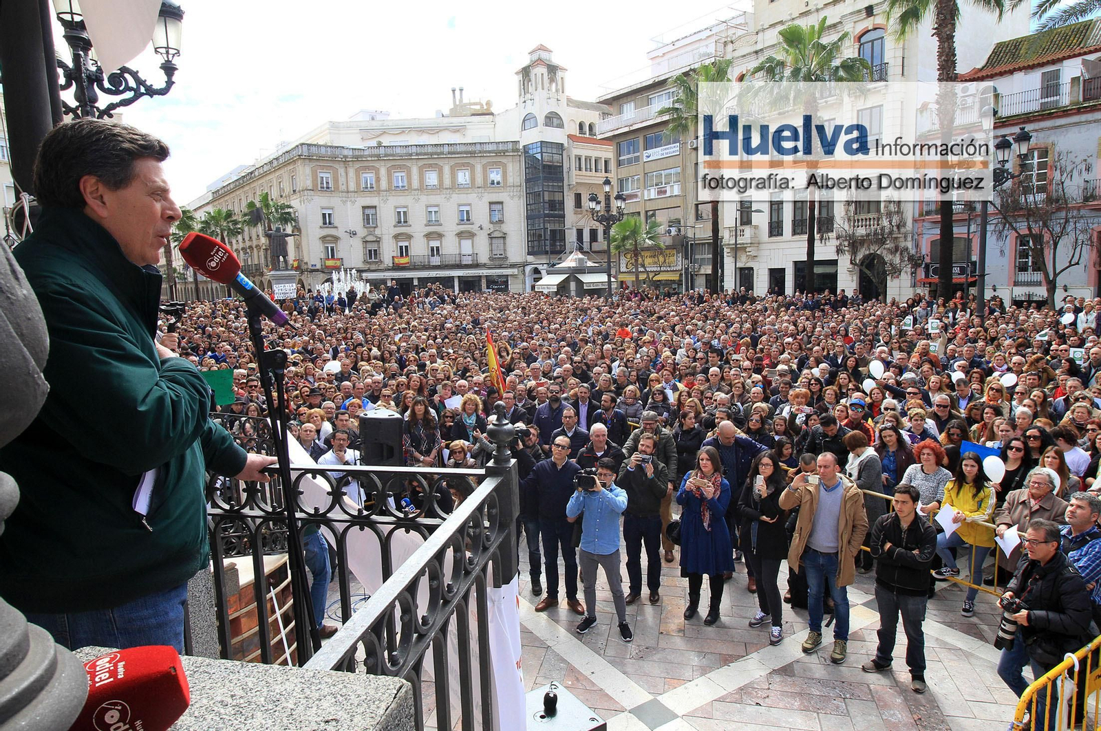 Imágenes de la manifestación contra la derogación de la prisión permanente revisable celebrada en Huelva