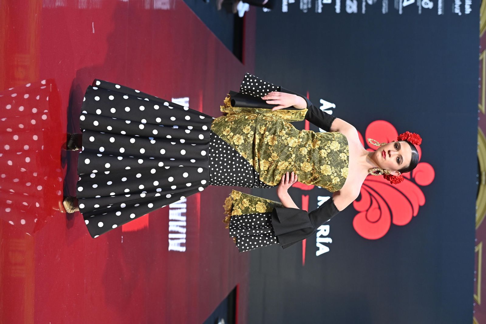 Huelva Flamenca 2026: Desfile de Ángeles de María