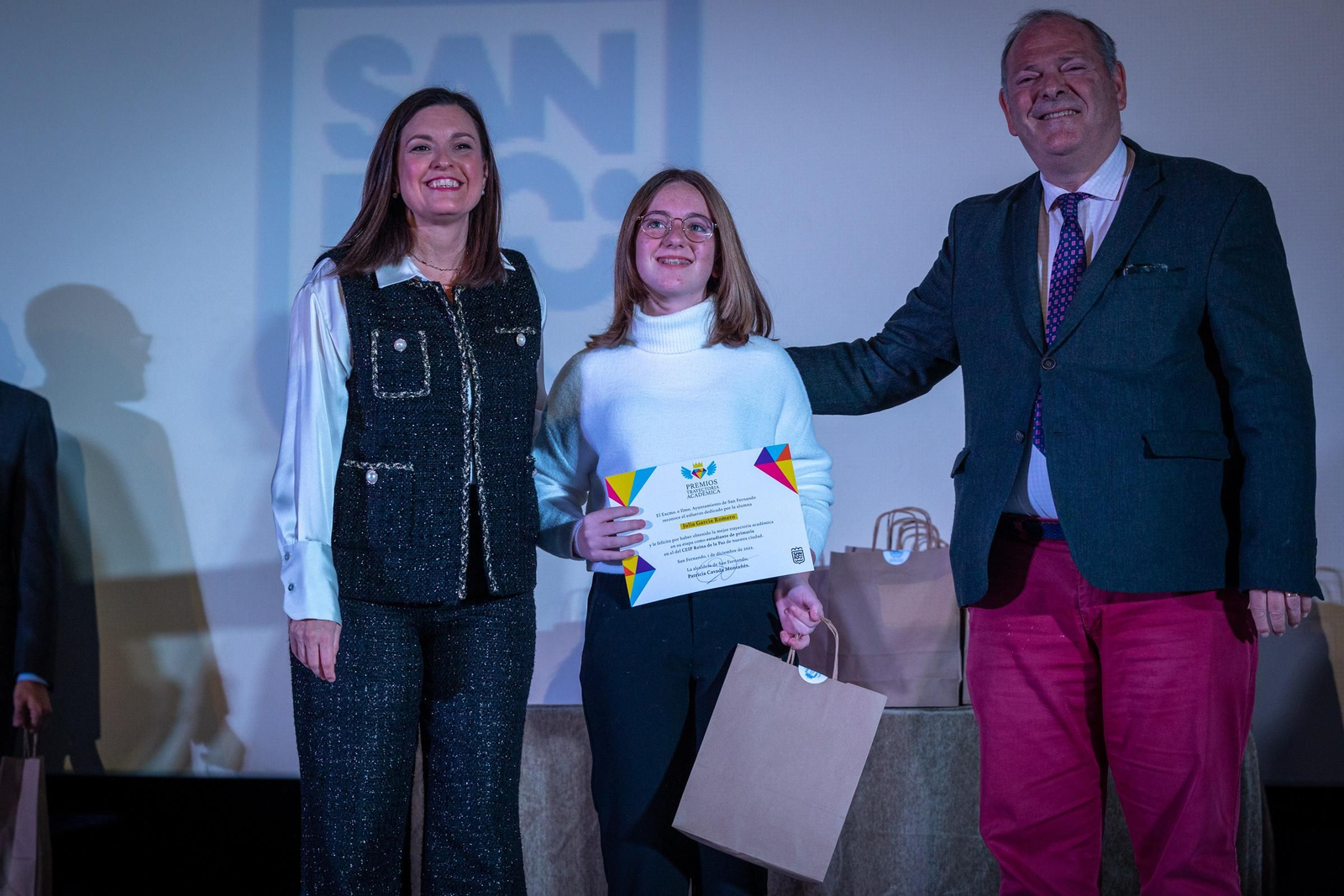 Imágenes de la entrega de premios académicos en San Fernando
