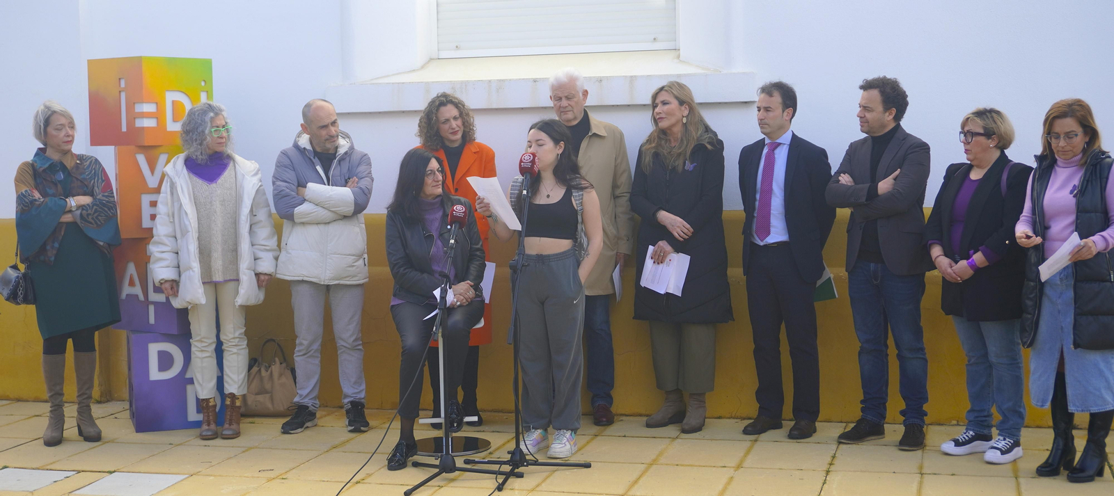 Lectura del manifiesto del 8M en la Universidad de Huelva.