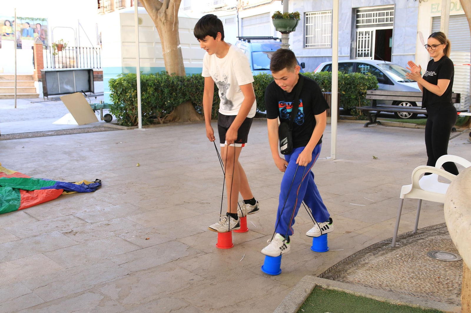 Los niños se divierten en las fiestas de Canjáyar