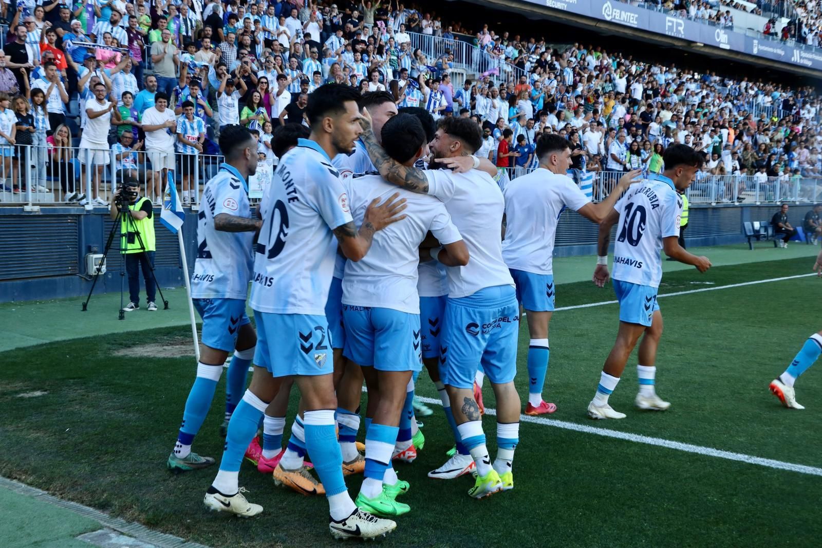 El Málaga CF - Antequera, en fotos