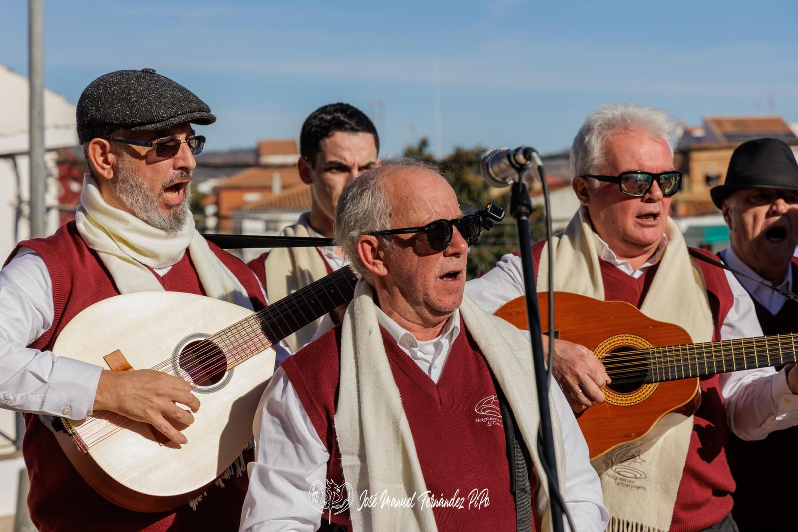 el Coro Hogueras y Candiles