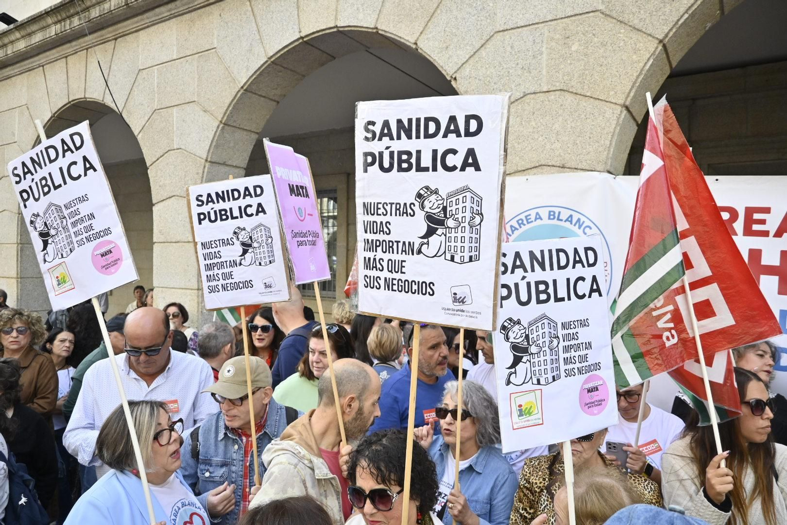 Imágenes de la concentración por una sanidad pública