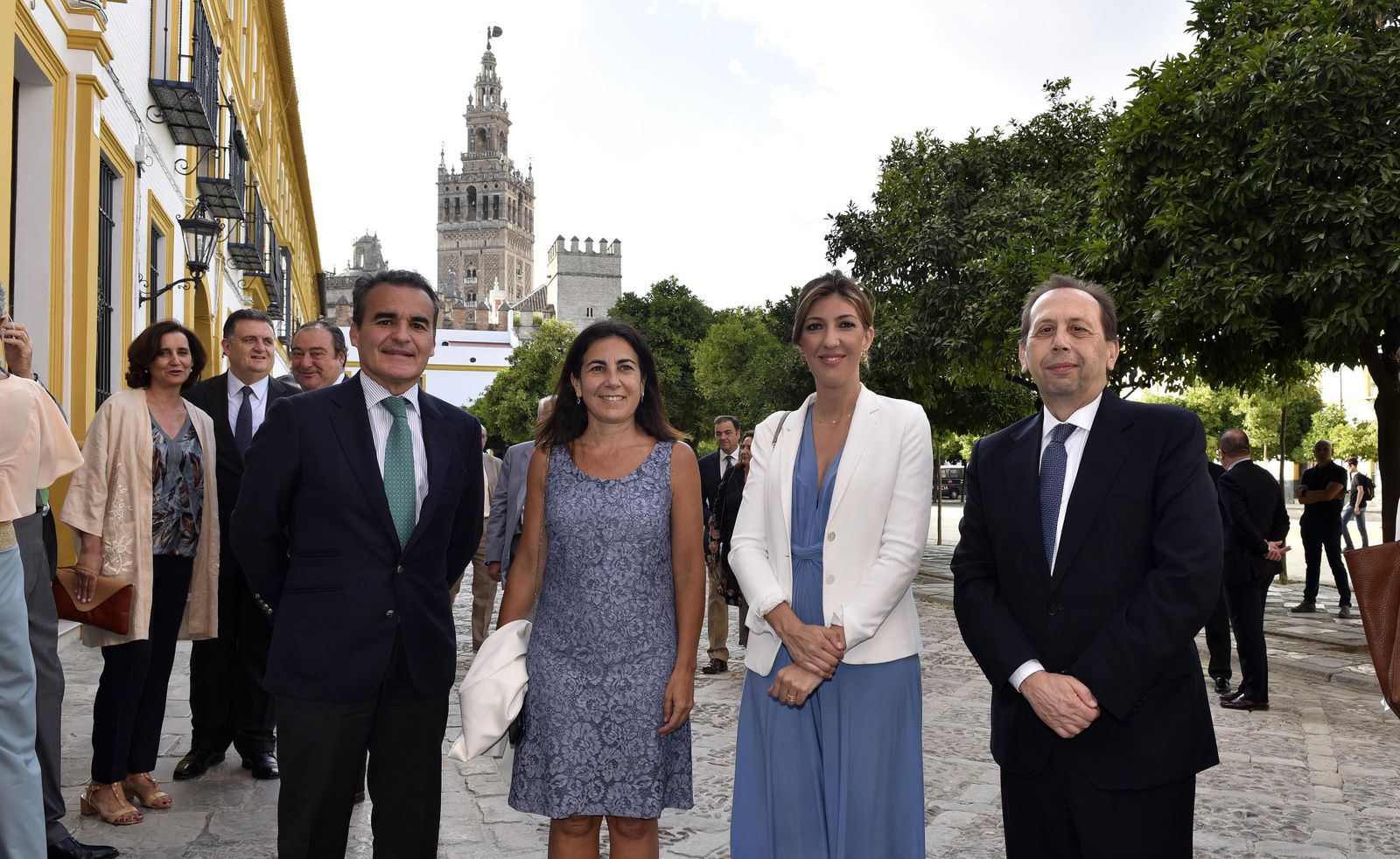 Rafael Herrador, director de Caixabank en Andalucía Occidental; María Jesús Almazor; Yolanda Caro, directiva de Caixabank, y José Antonio Carrizosa.