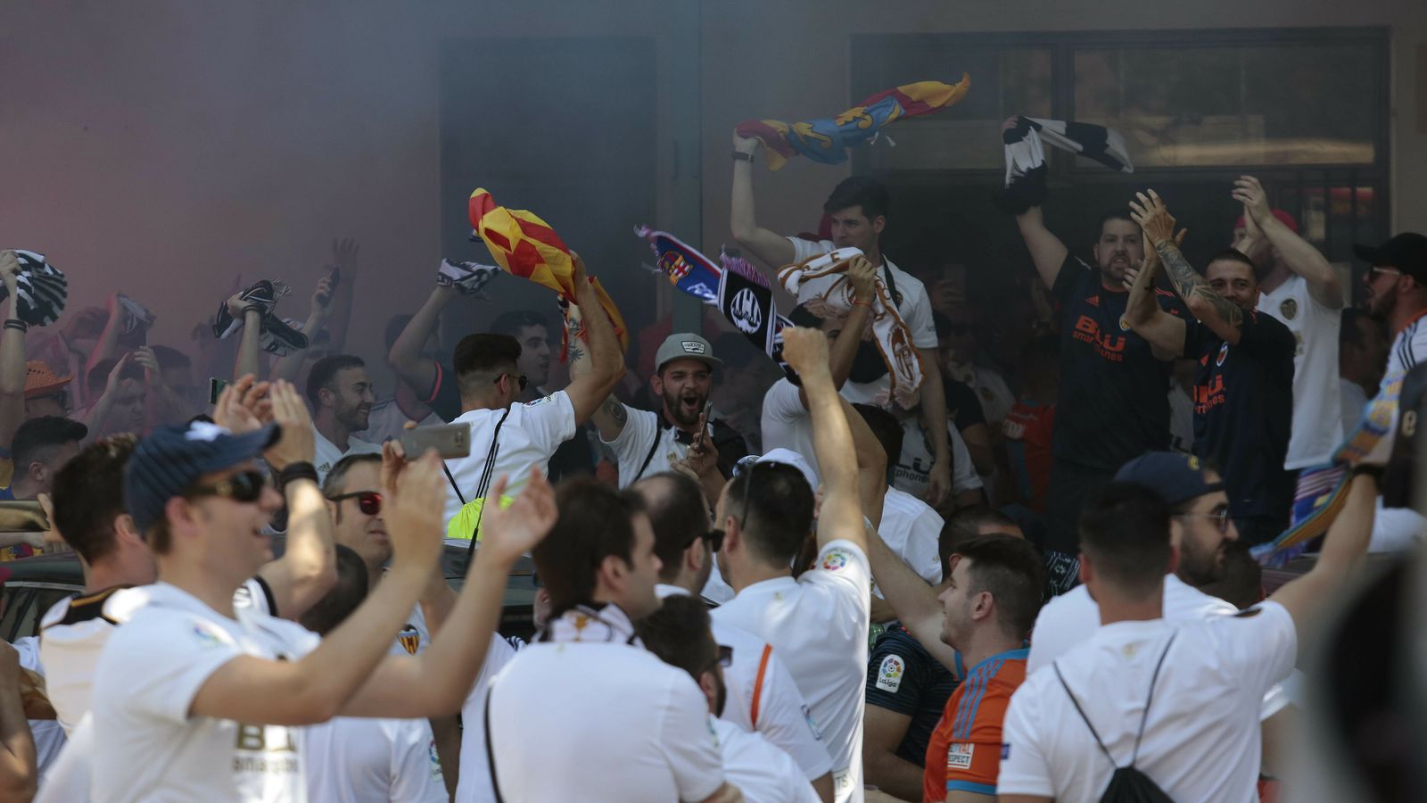 Espectaculares imágenes de la afición del Valencia