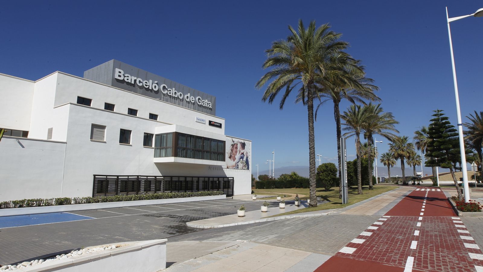 Hotel Barceló-Cabo de Gata aún no ha podido abrir sus instalaciones, lo hará el 22.
