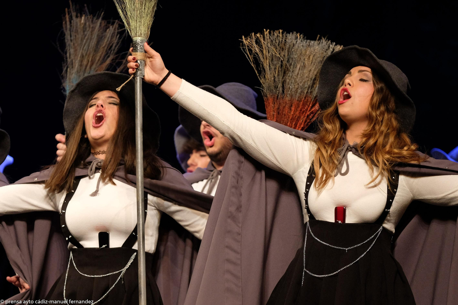 Comparsa Brujas.