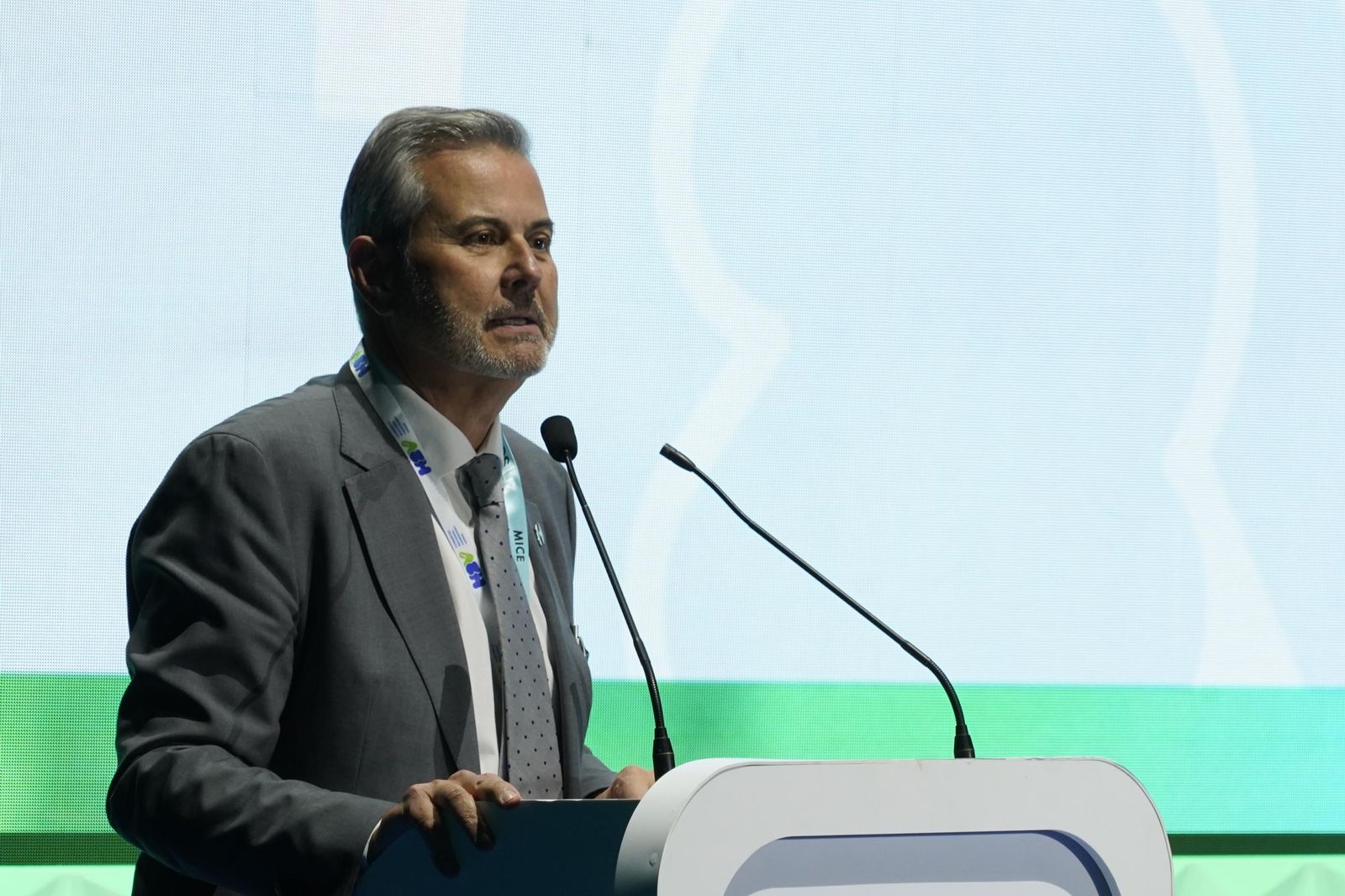 Imágenes del tercer día y clausura del Congreso del Hidrógeno verde en Huelva