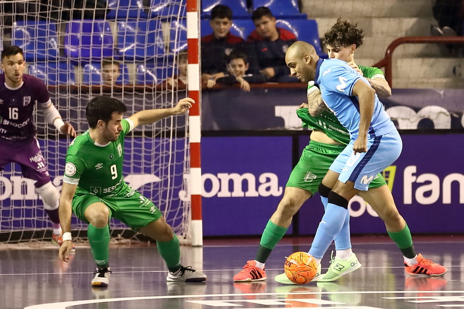 El BeSoccer UMA Antequera - Movistar Inter de la Supercopa, en fotos