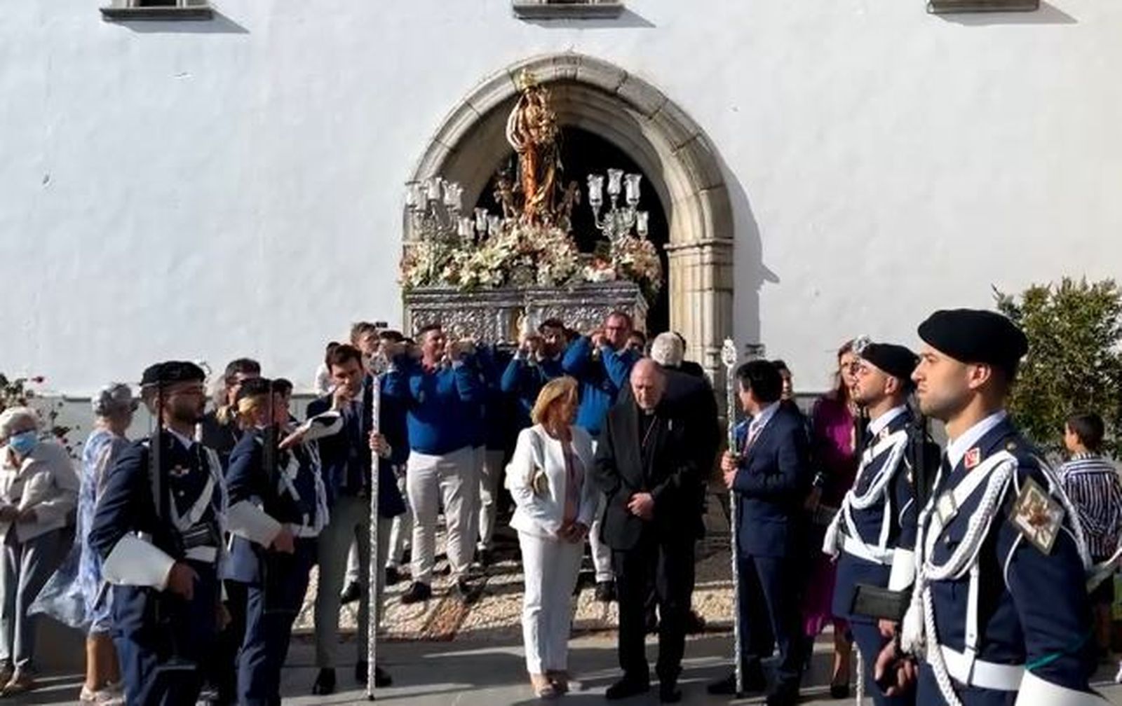 Procesión de la Virgen de Loreto en Dos Torres.