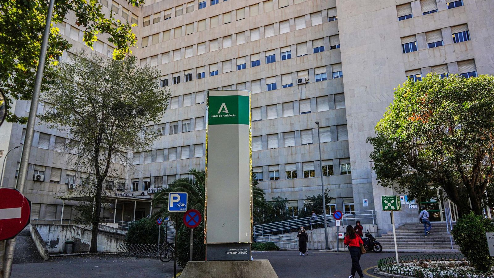 Fachada del Hospital Doctor Olóriz cuando todavía no contaba con su actual nombre