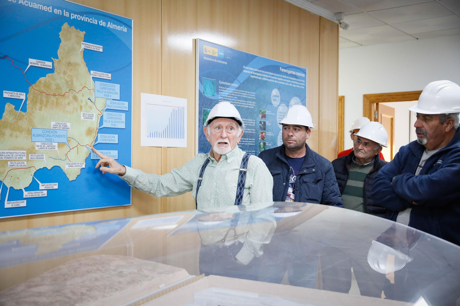CUCN visita la desaladora de Carboneras y las balsas de Níjar