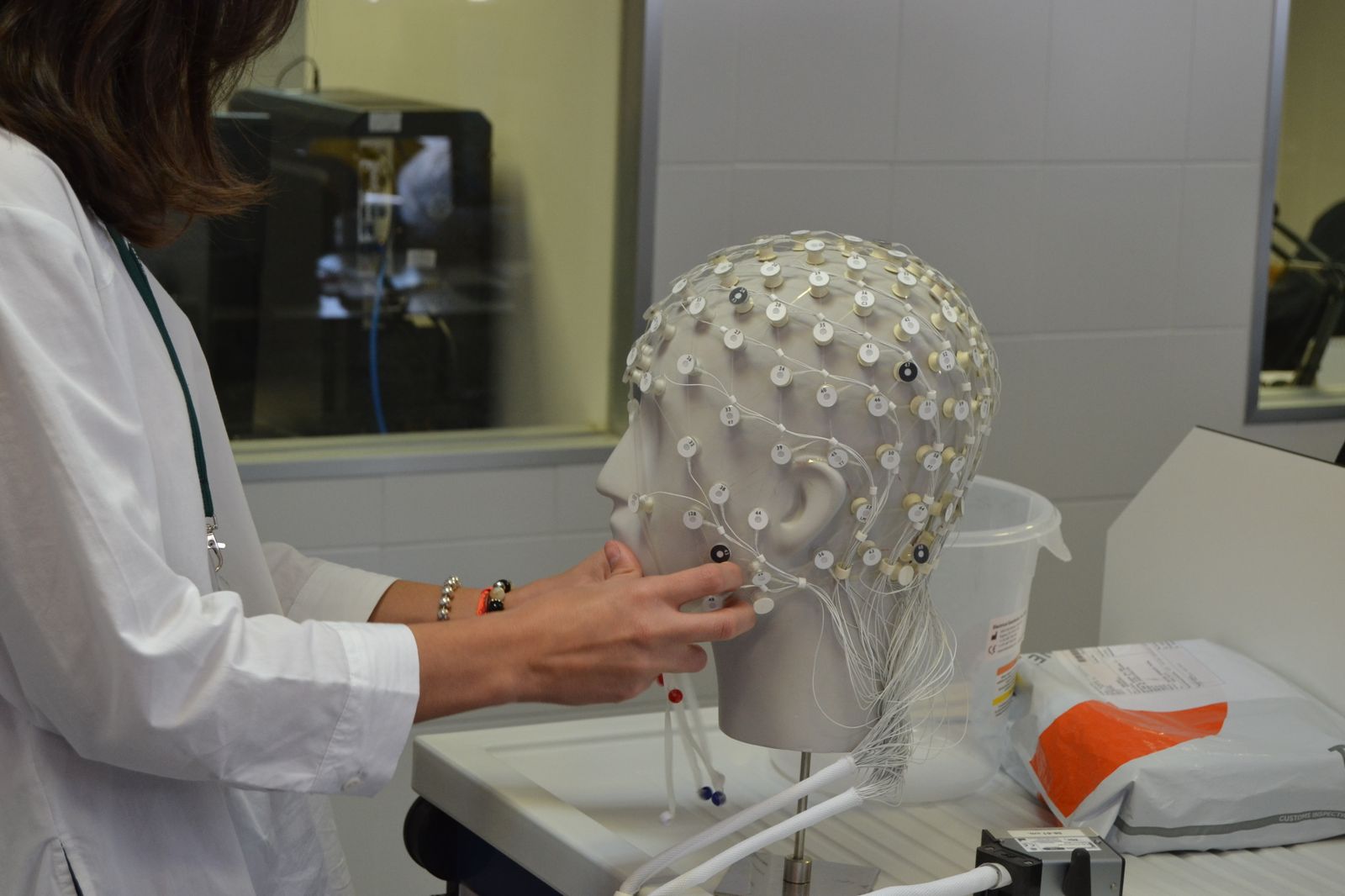 Los electrodos que se aplican para la terapia.