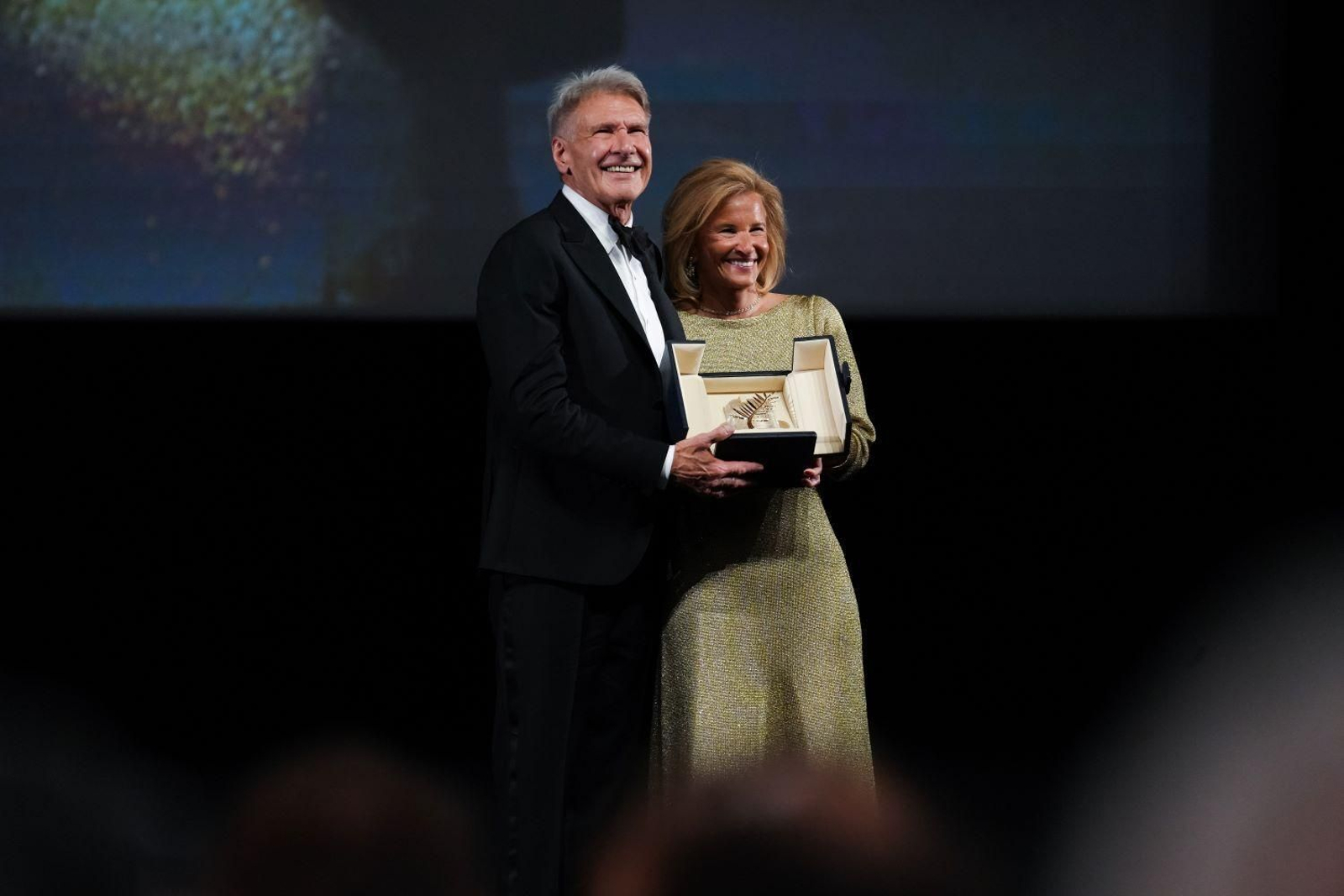 Indiana Jones y El Dial del Destino | Harrison Ford recibió por sorpresa una Palma de Oro honorífica en el Festival de Cannes.