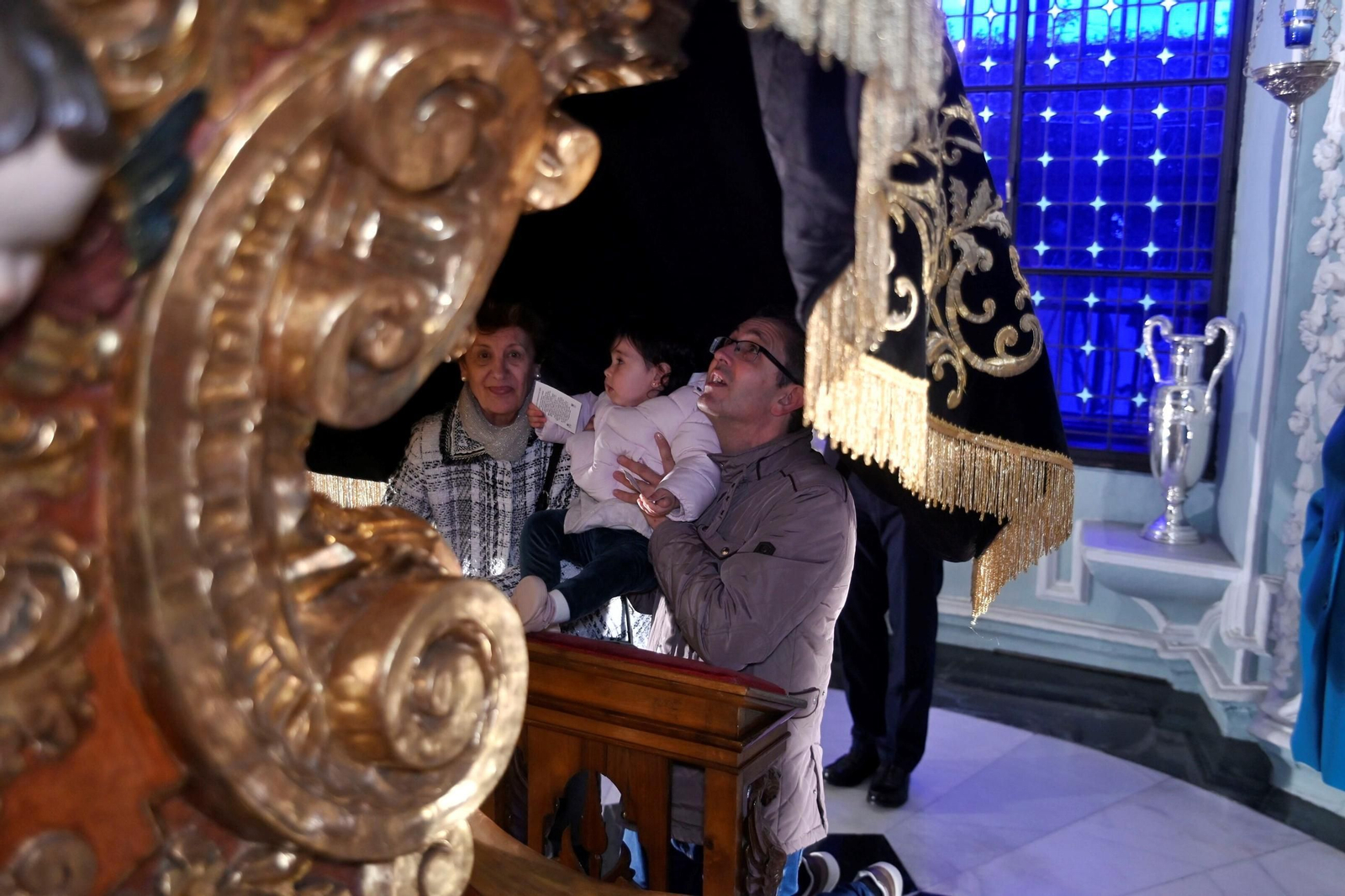 Las mejores fotos de la presentación de los niños a la Virgen de los Dolores de Córdoba