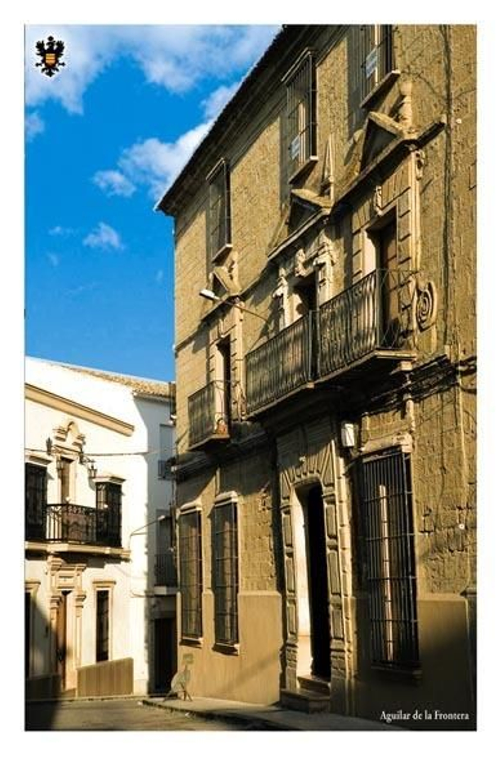 La Casa de las Cadenas de Aguilar de la Frontera está ubicada en la Calle Arrabal