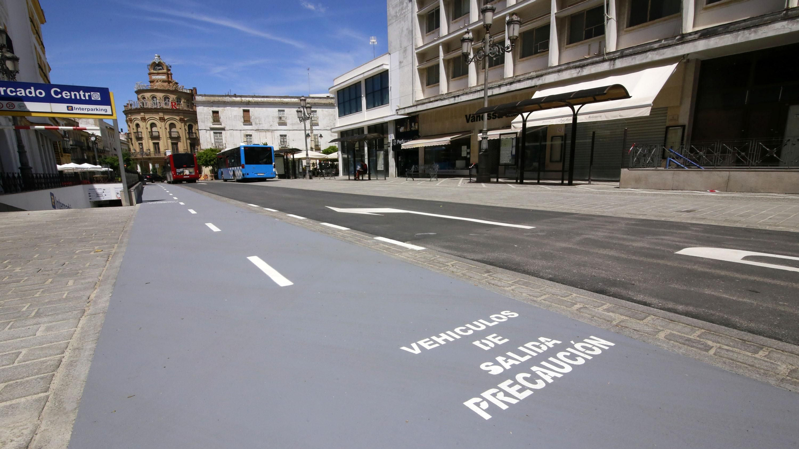 Imágenes de la apertura al tráfico de las calles Corredera, plaza Esteve, Santa María y Cerrón.