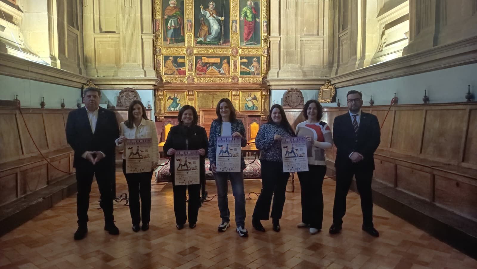 Foto de familia en la presentación de la prueba.