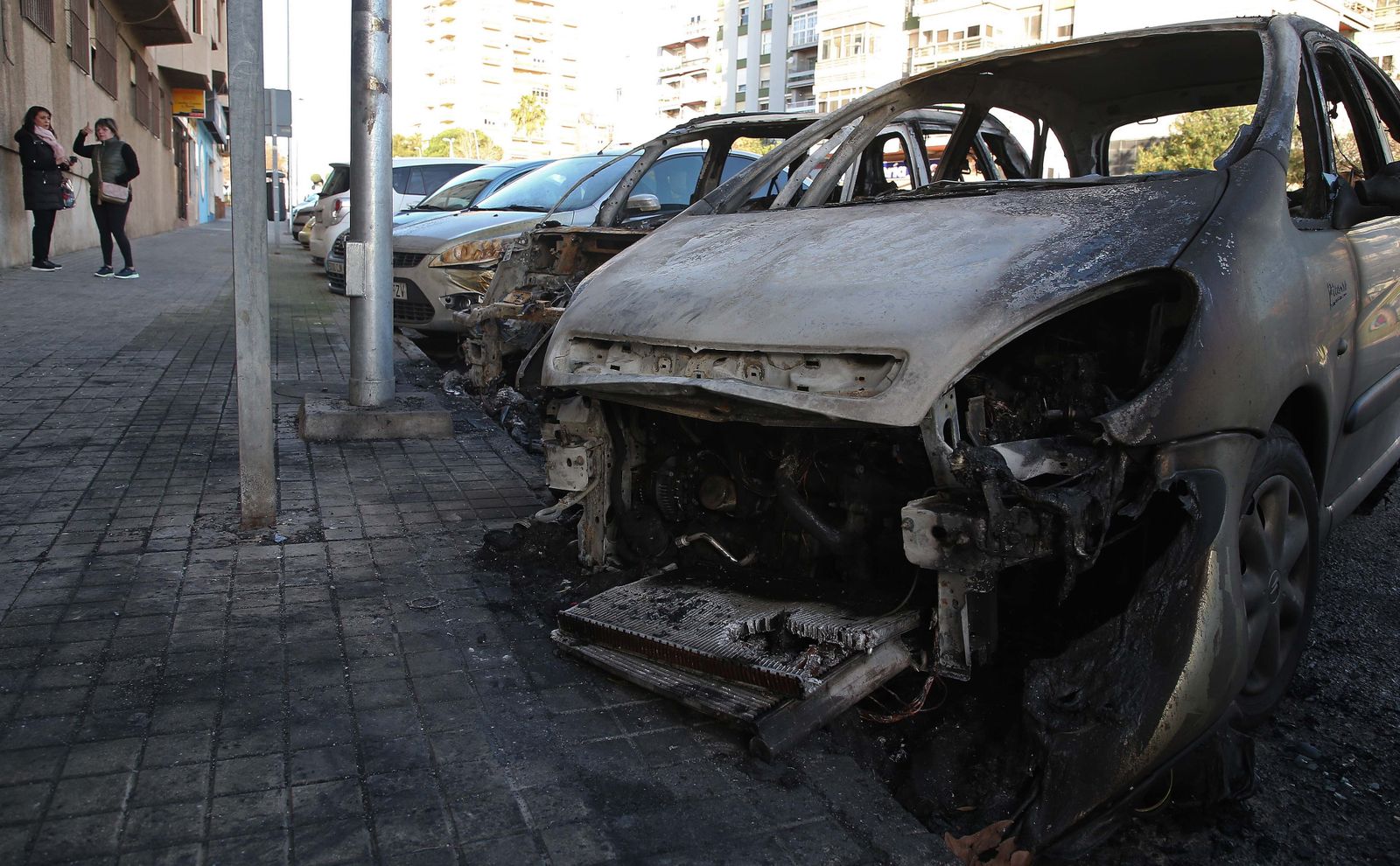 Fotos de los coches calcinados en San José Artesano