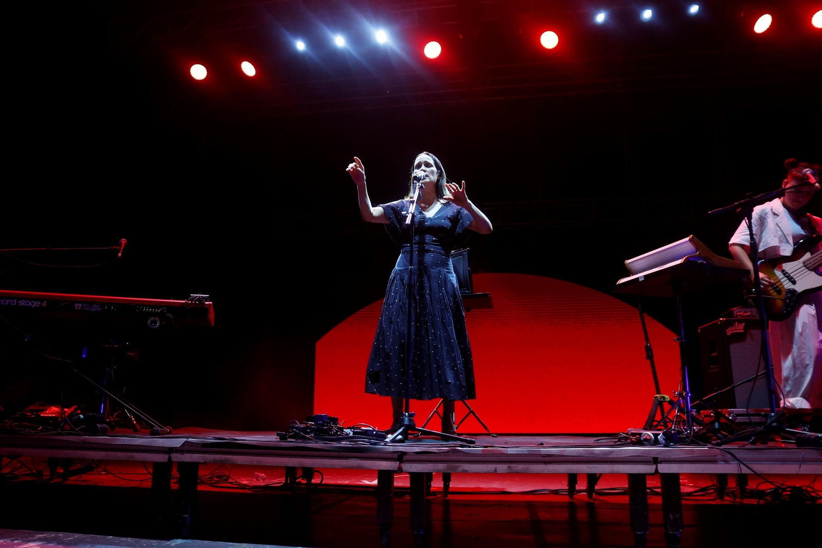 Las imágenes de los conciertos de Valeria Castro y Julieta Venegas en el Festival de la Guitarra de Córdoba