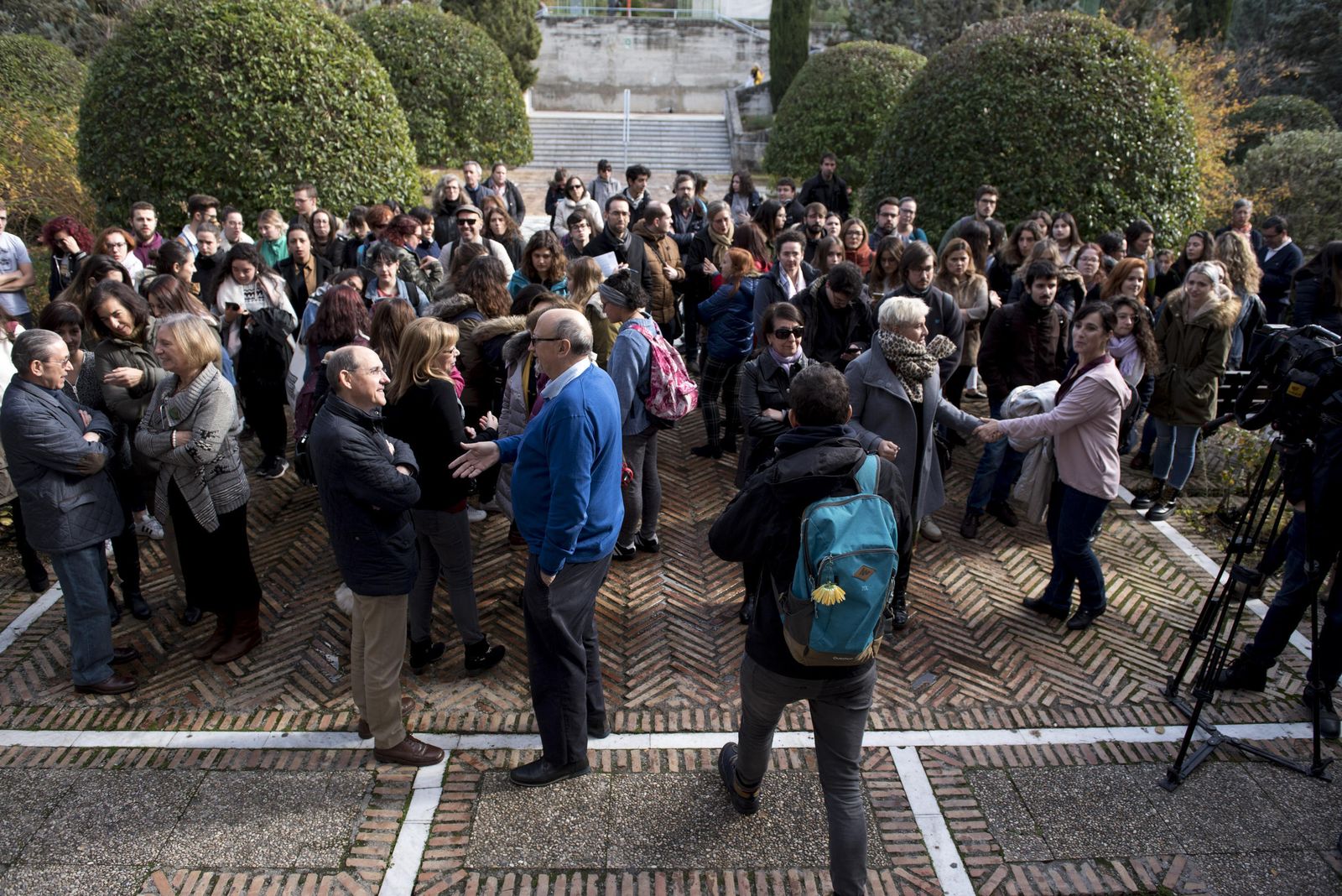 Homenaje de la UGR a Mar Contreras, la joven asesinada en Las Gabias