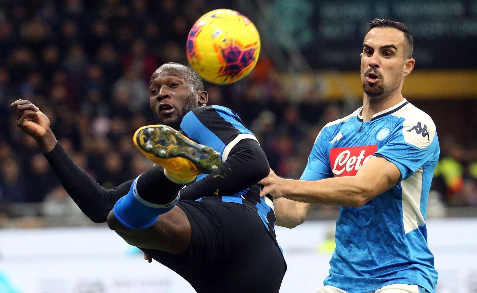 Maksimovic presiona a Lukaku.