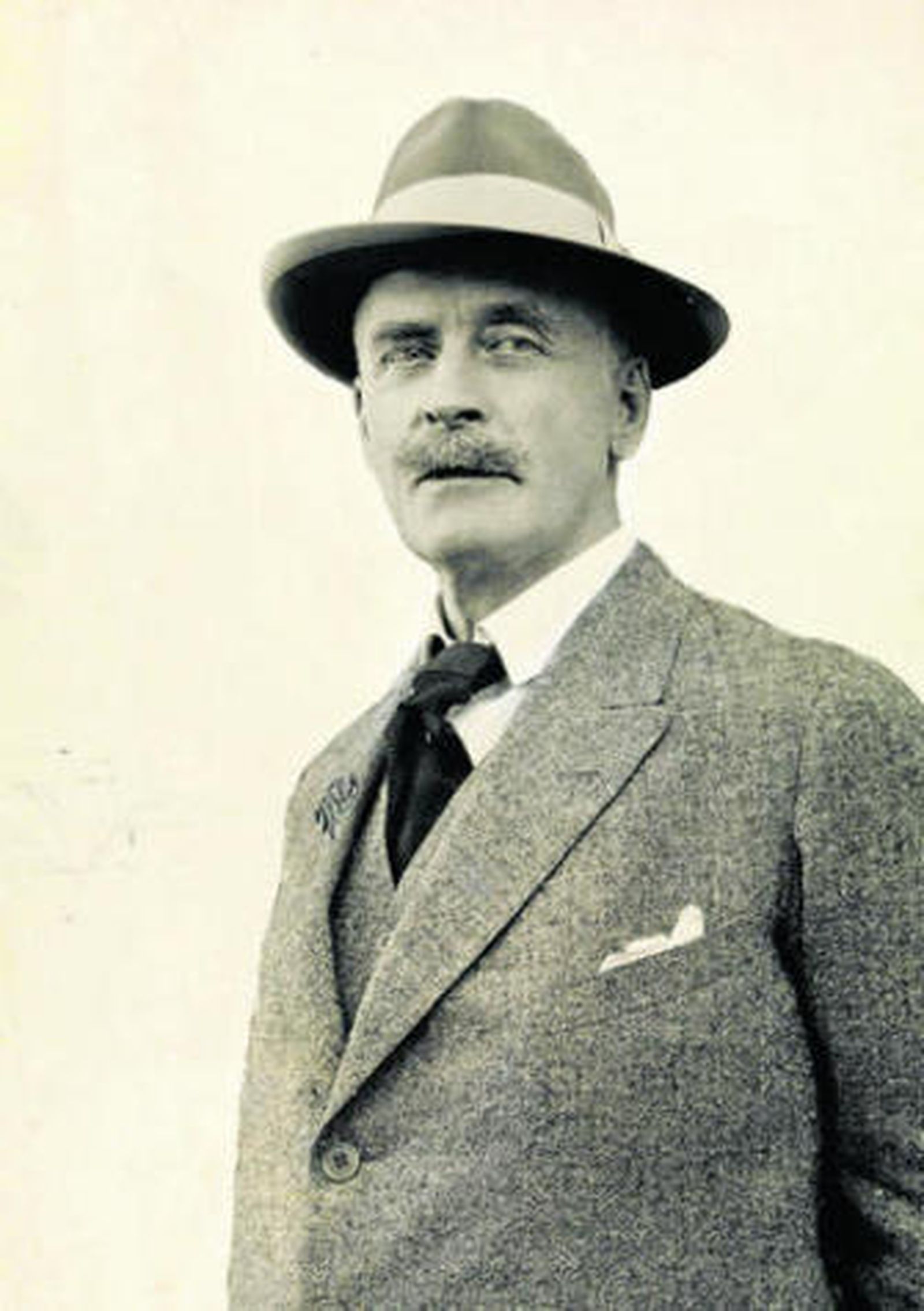 El escritor noruego Knut Hamsun, una polémica interminable.