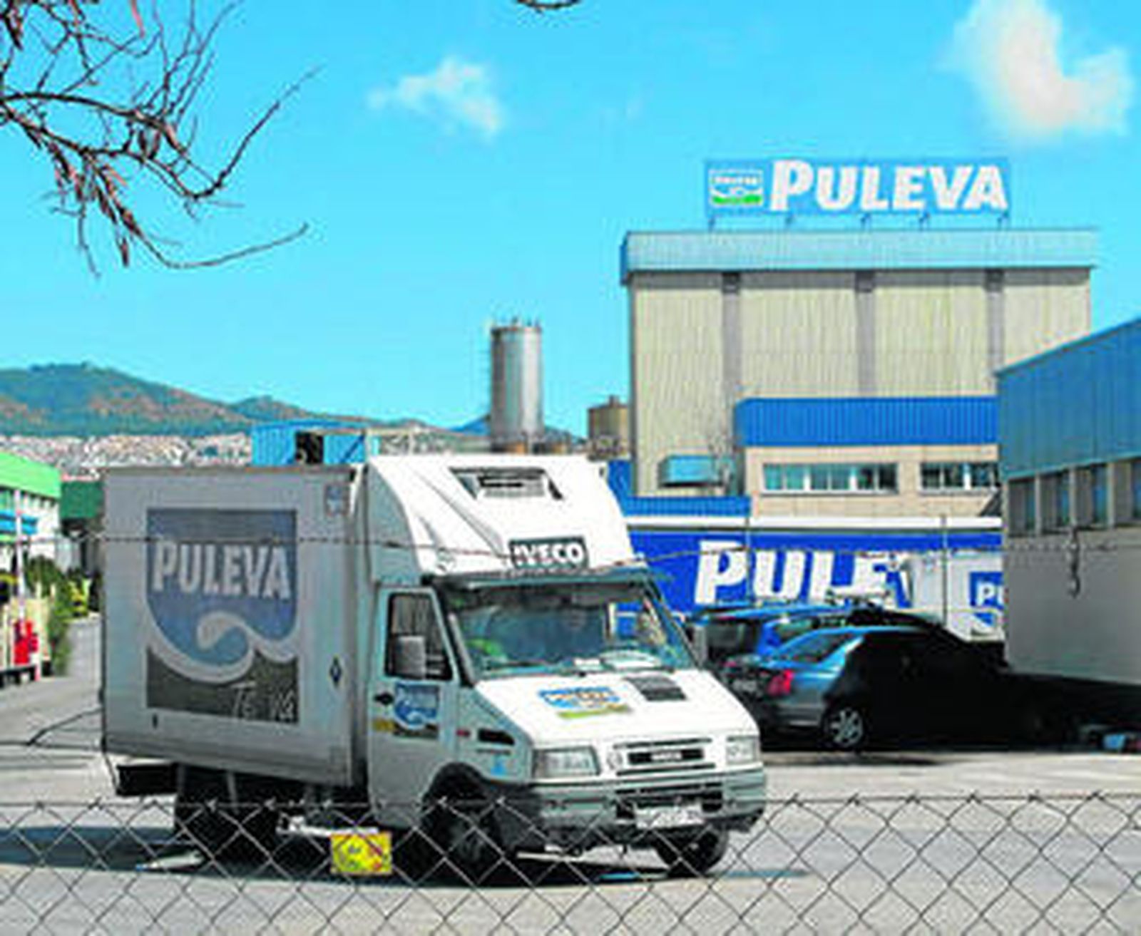 Instalaciones de Puleva en Granada, ayer.