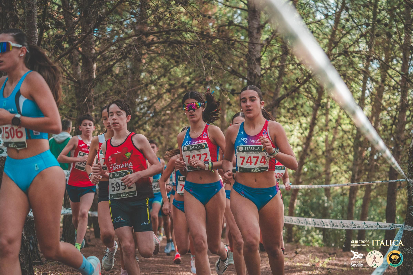 Búscate en las fotos del Cross de Itálica 2025 | 6