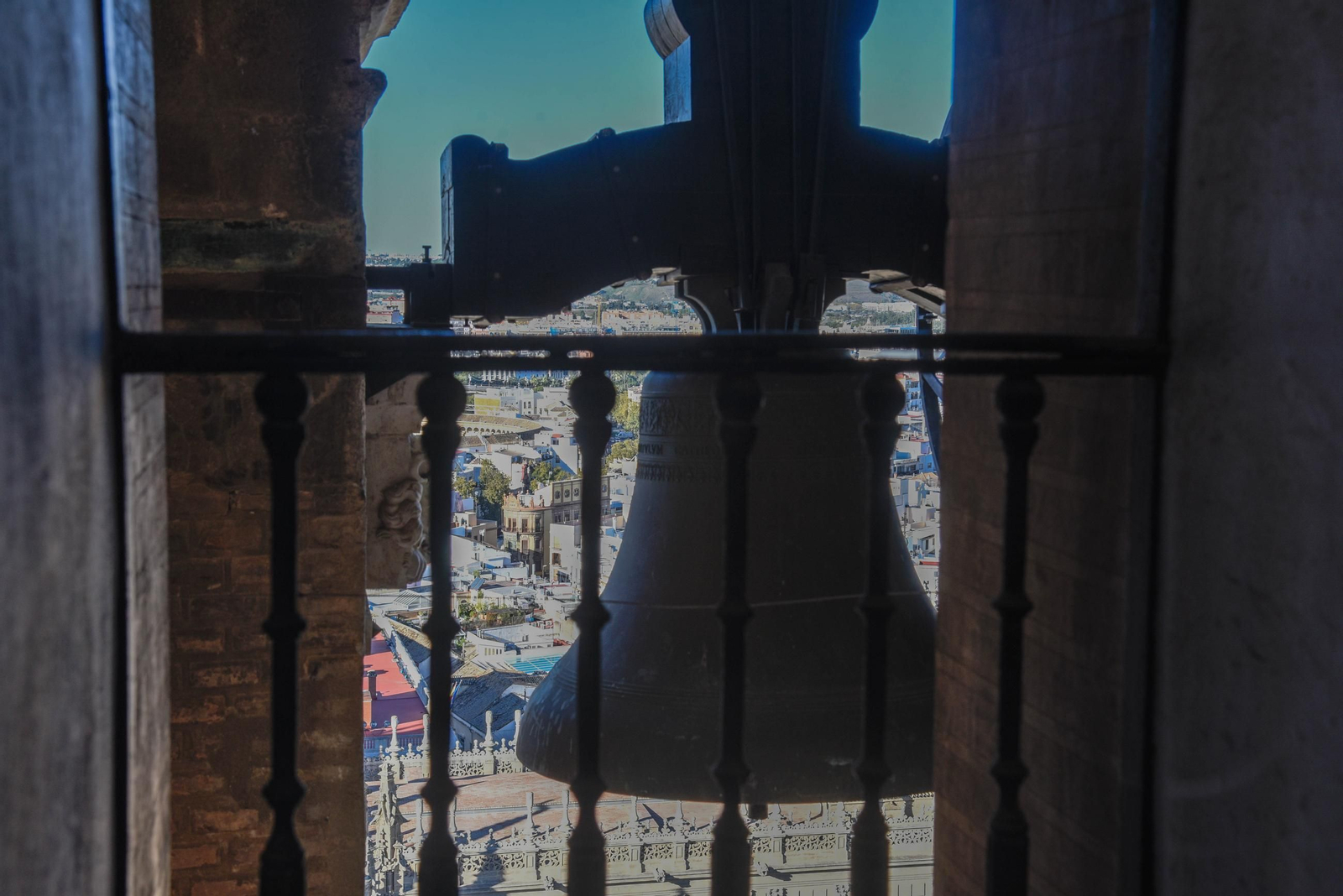 Una de las campanas de la Giralda.