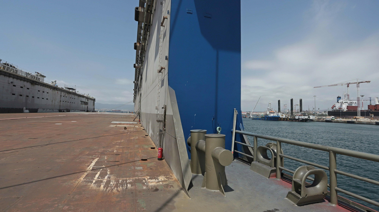 Las mejores fotos del nuevo dique flotante de Cernaval en San Roque