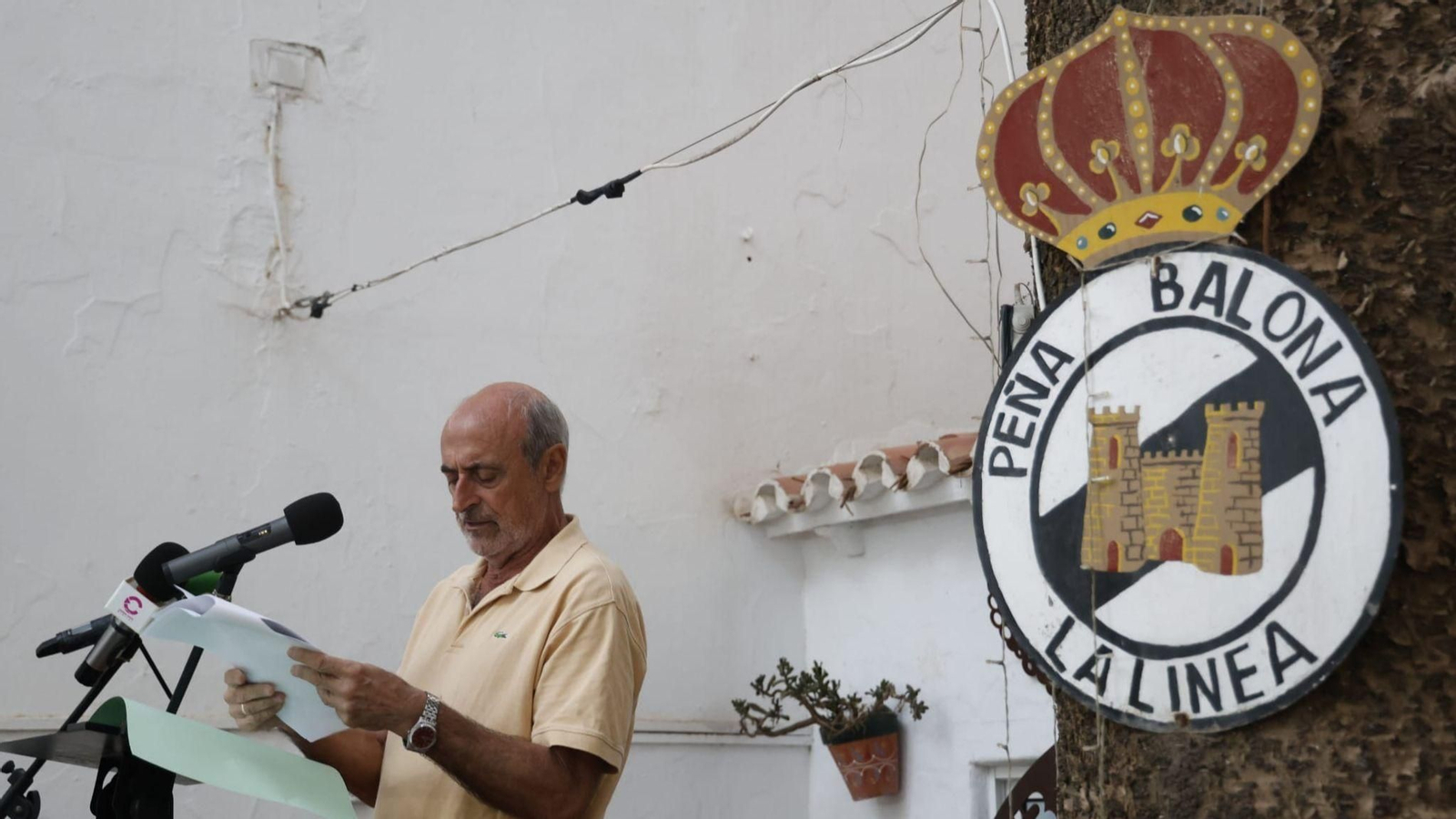 Antonio García, durante el Primer Pregón Balompédica, este jueves en la Peña Balona.