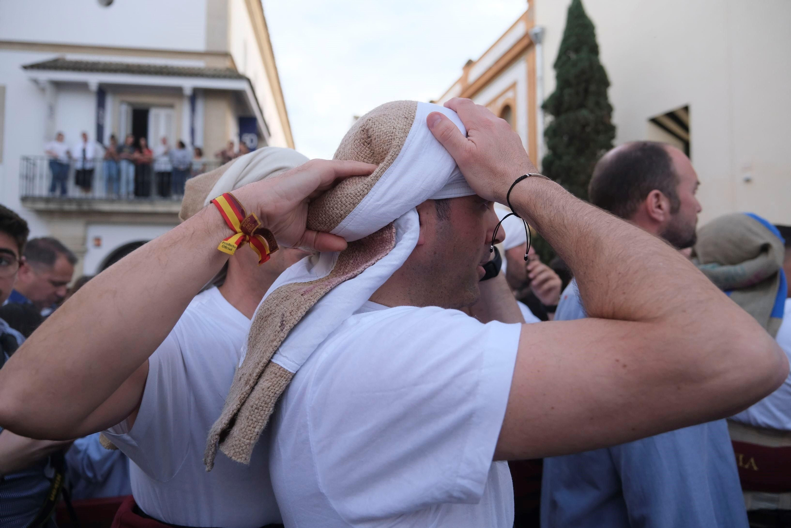 El vía crucis del Cristo de la Providencia de Córdoba, en imágenes