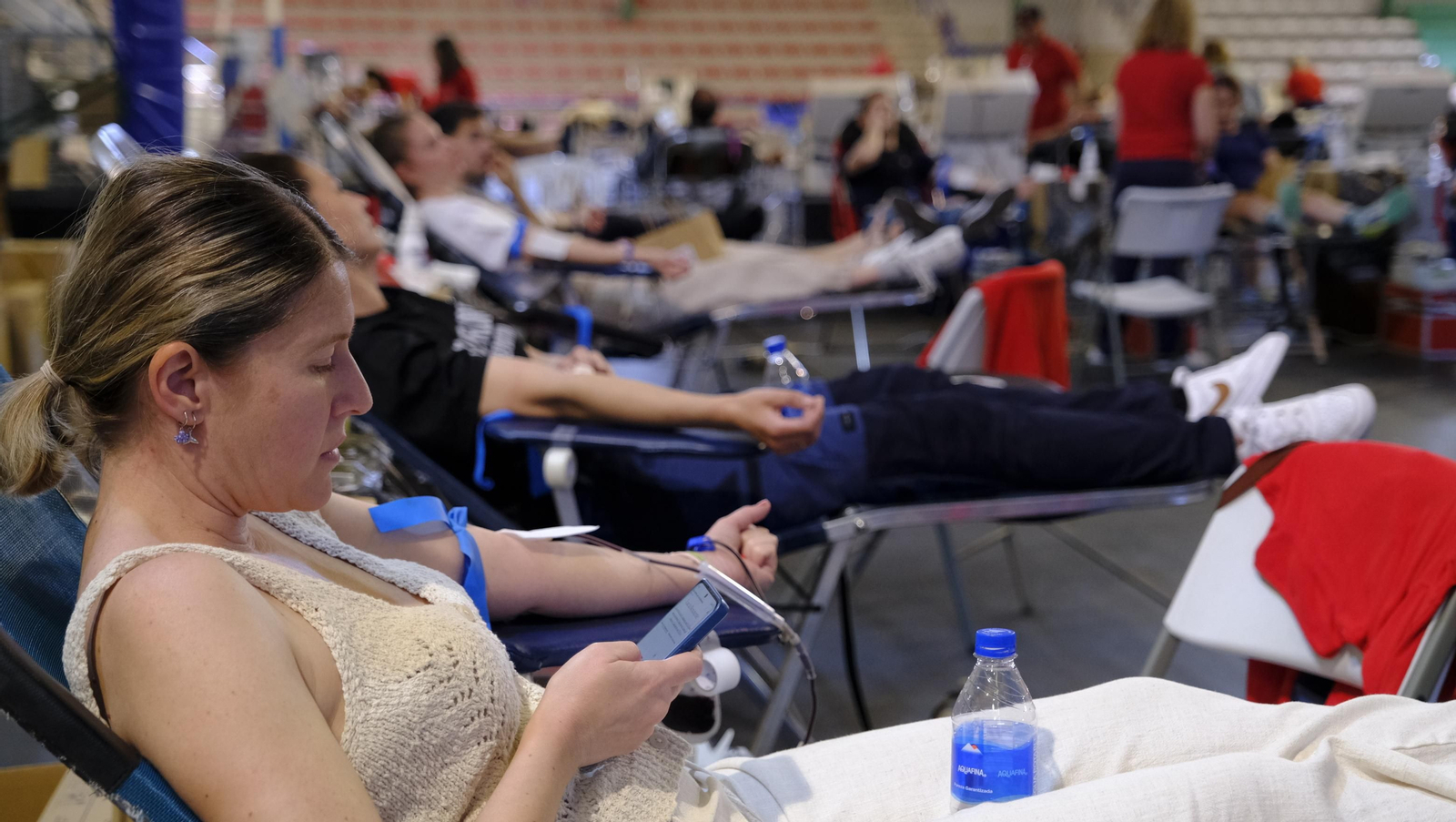 Imágenes de la donación colectiva de sangre y plasma en el Pabellón Rafael Florido