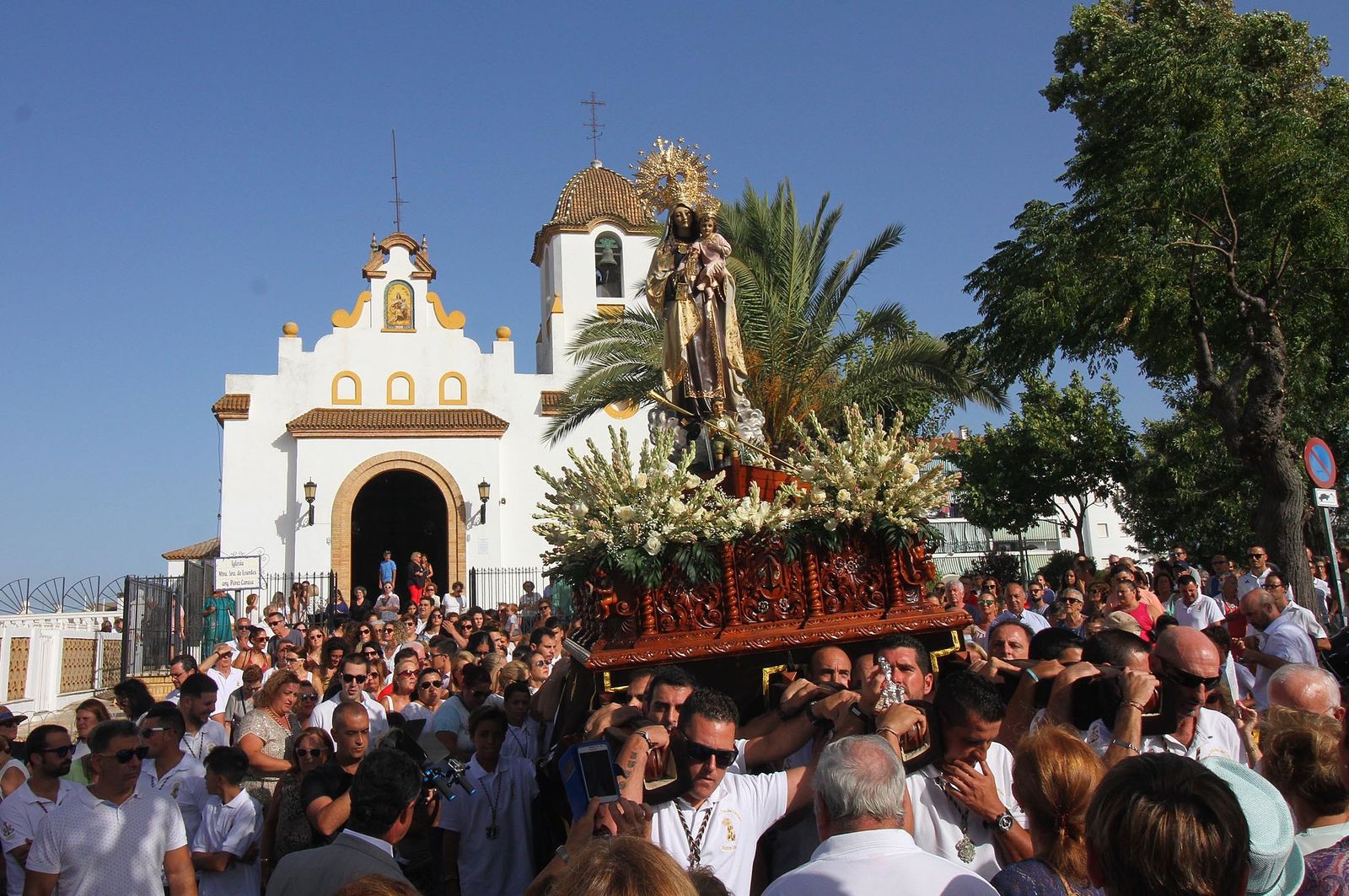 Imágenes de la procesión de la Virgen del Carmen en Punta Umbría