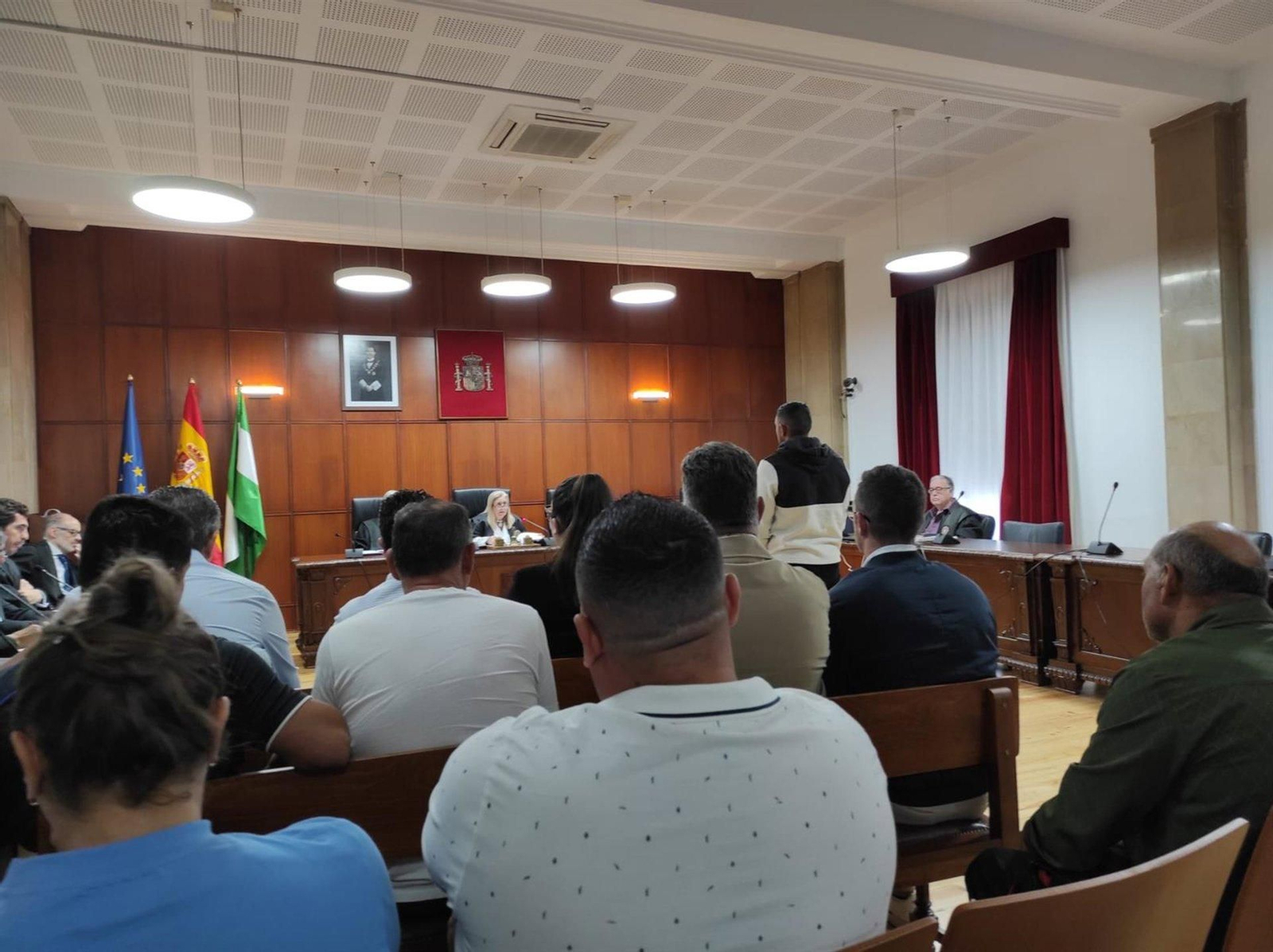 Los dos acusados en el banquillo se han declarado culpables y han aceptado las penas propuestas por el Ministerio Fiscal