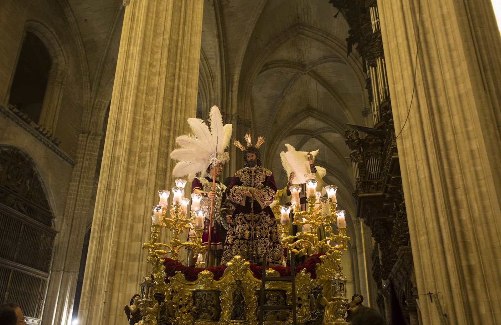El paso de misterio del Señor de la Sentencia en la Catedral, la pasada Madrugada.