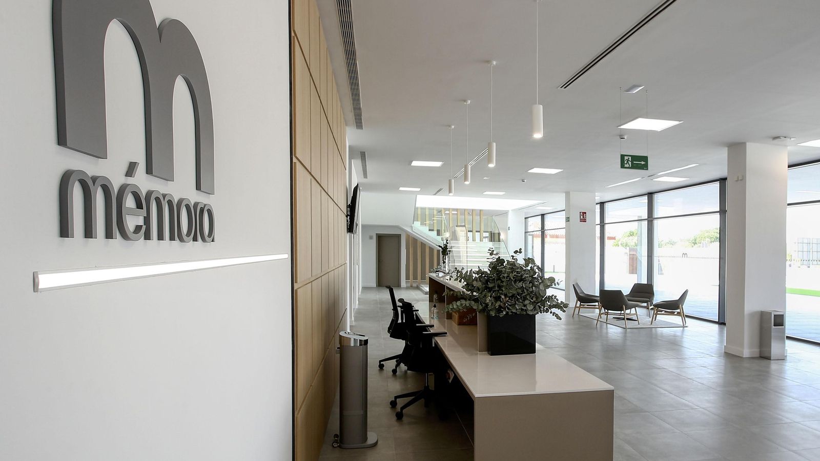 Hall del nuevo Tanatorio Mémora en Jerez.