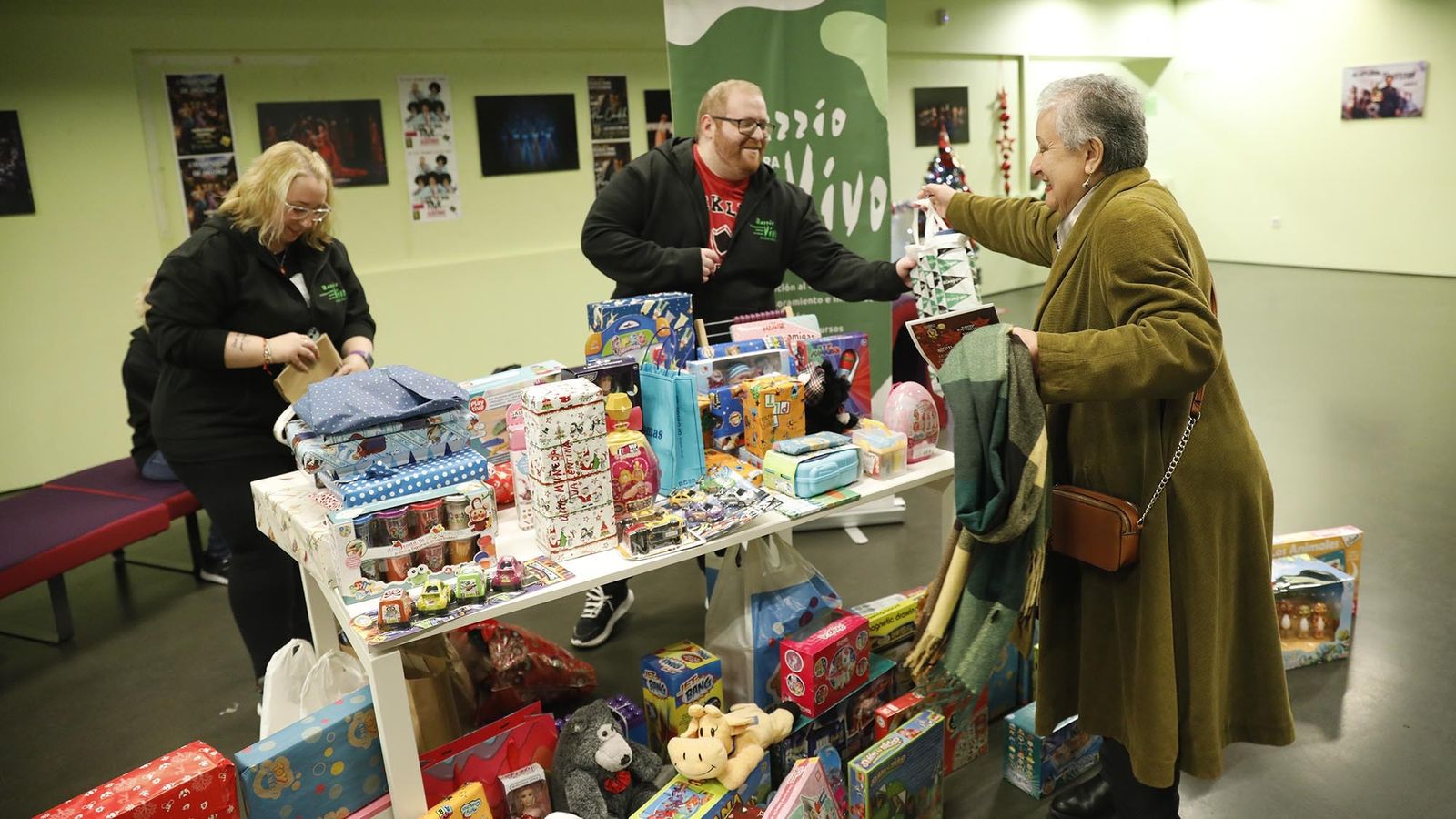 Las fotos de la Gala Solidaria de Navidad de la Escuela Municipal de Música, Danza y Teatro "Jose María Sánchez -Verdú"