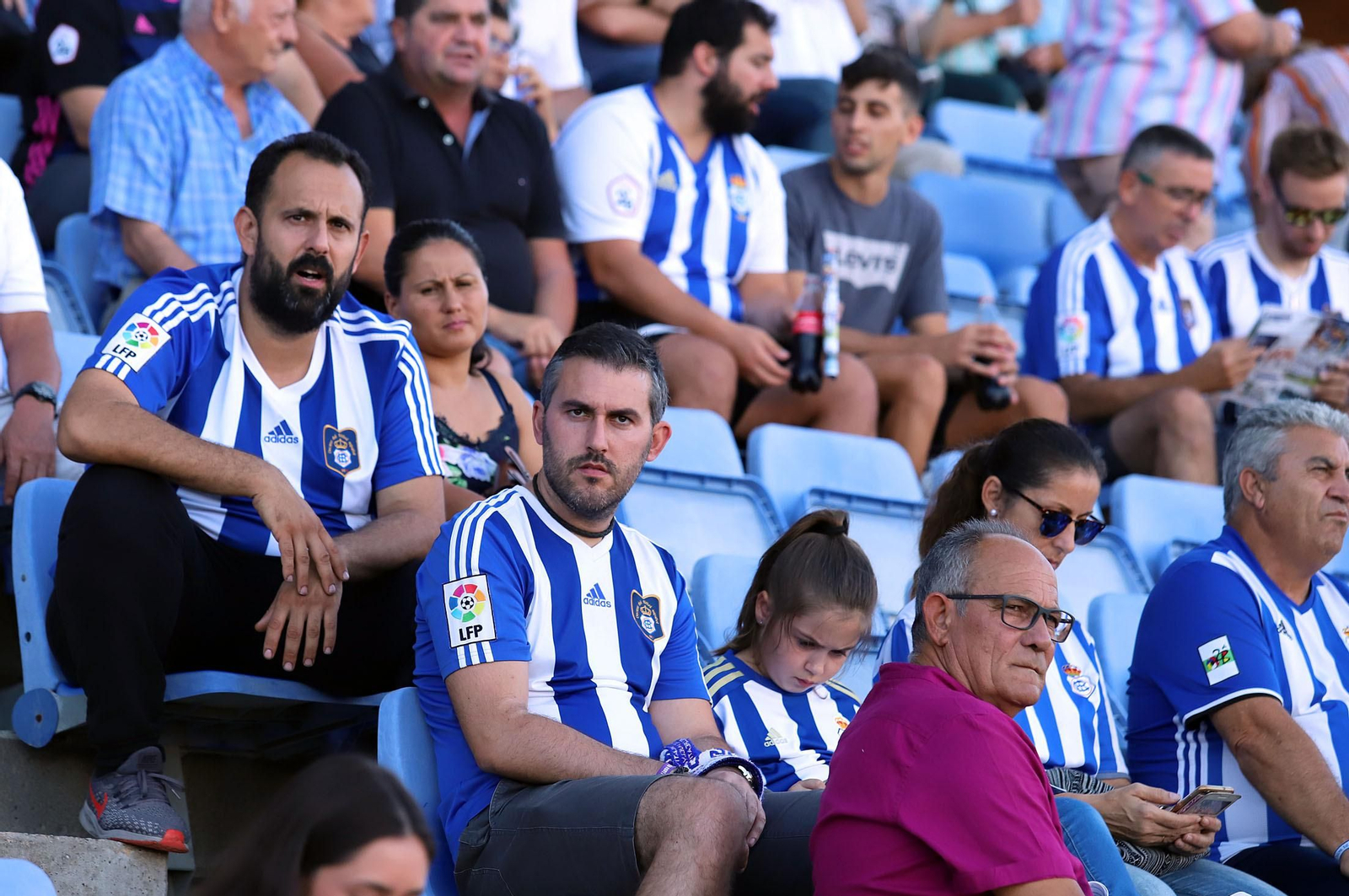 Imágenes del mejor ambiente en el Estadio Nuevo Colombino