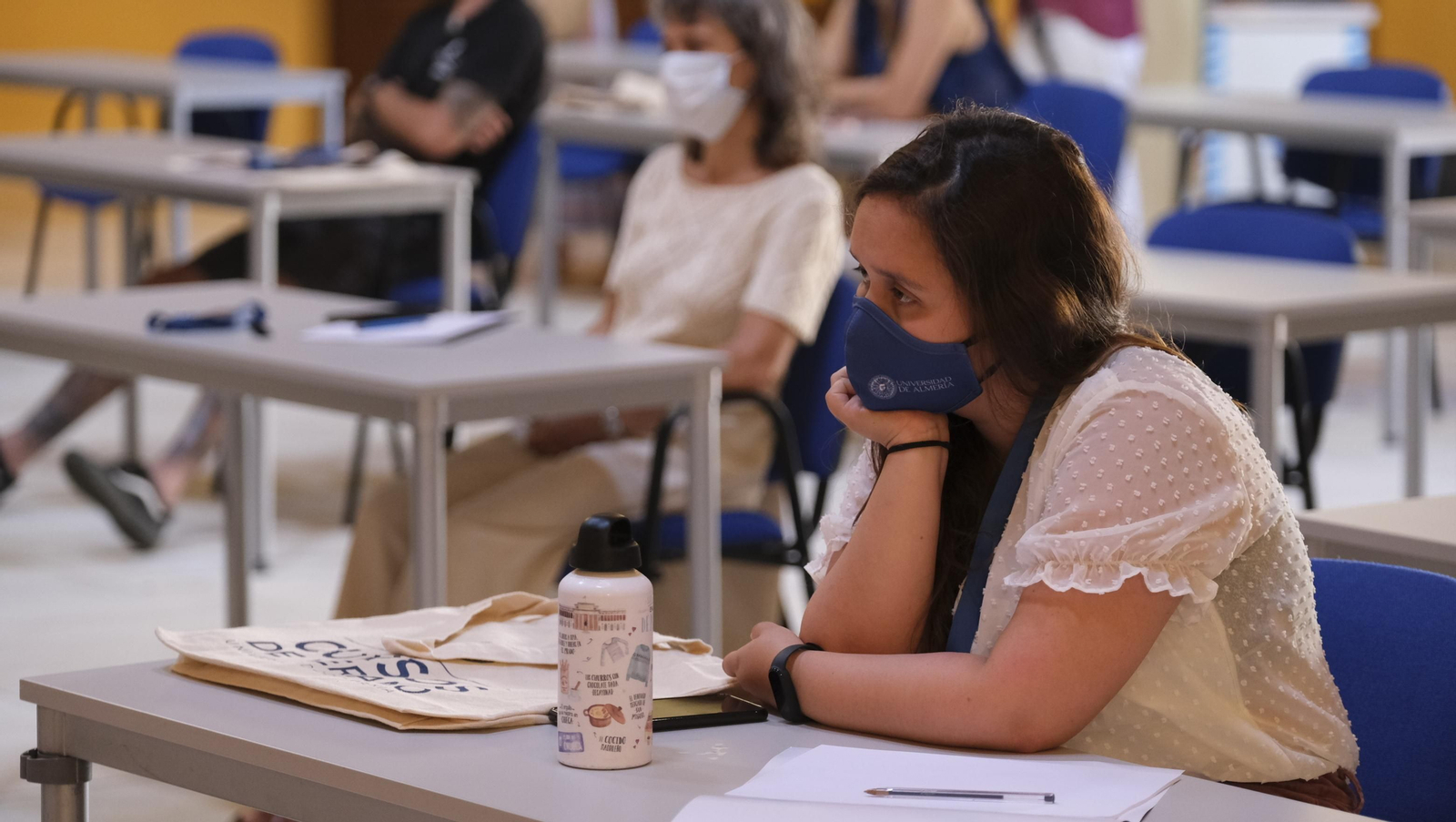 Fotogalería inicio XXII Cursos de Verano de la Universidad de Almería. Roquetas de Mar.